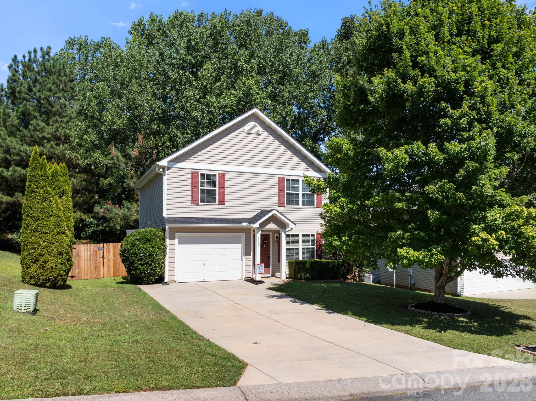1429 River Run Road Property Photo 1