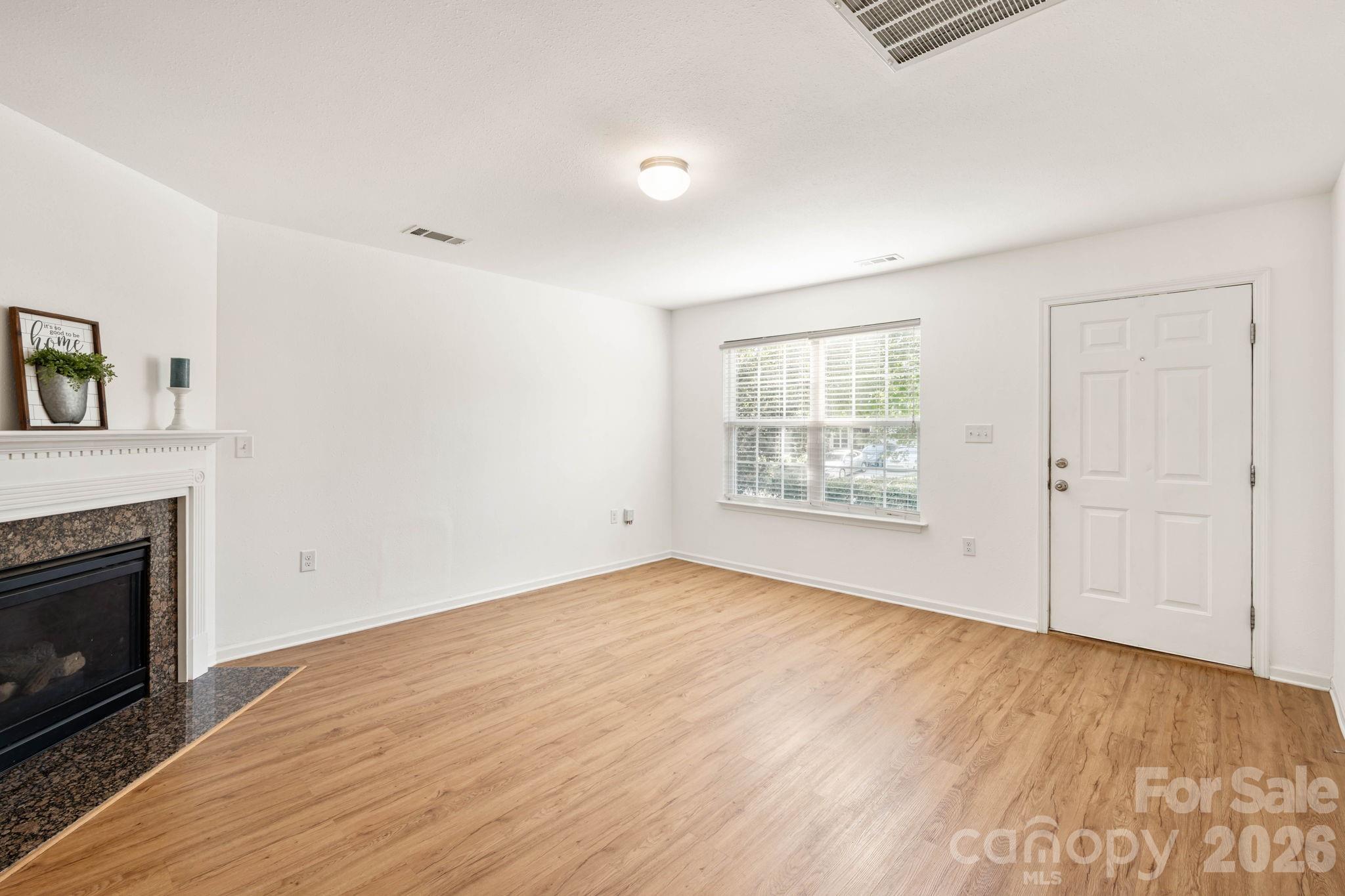 1429 River Run Road Property Photo 4