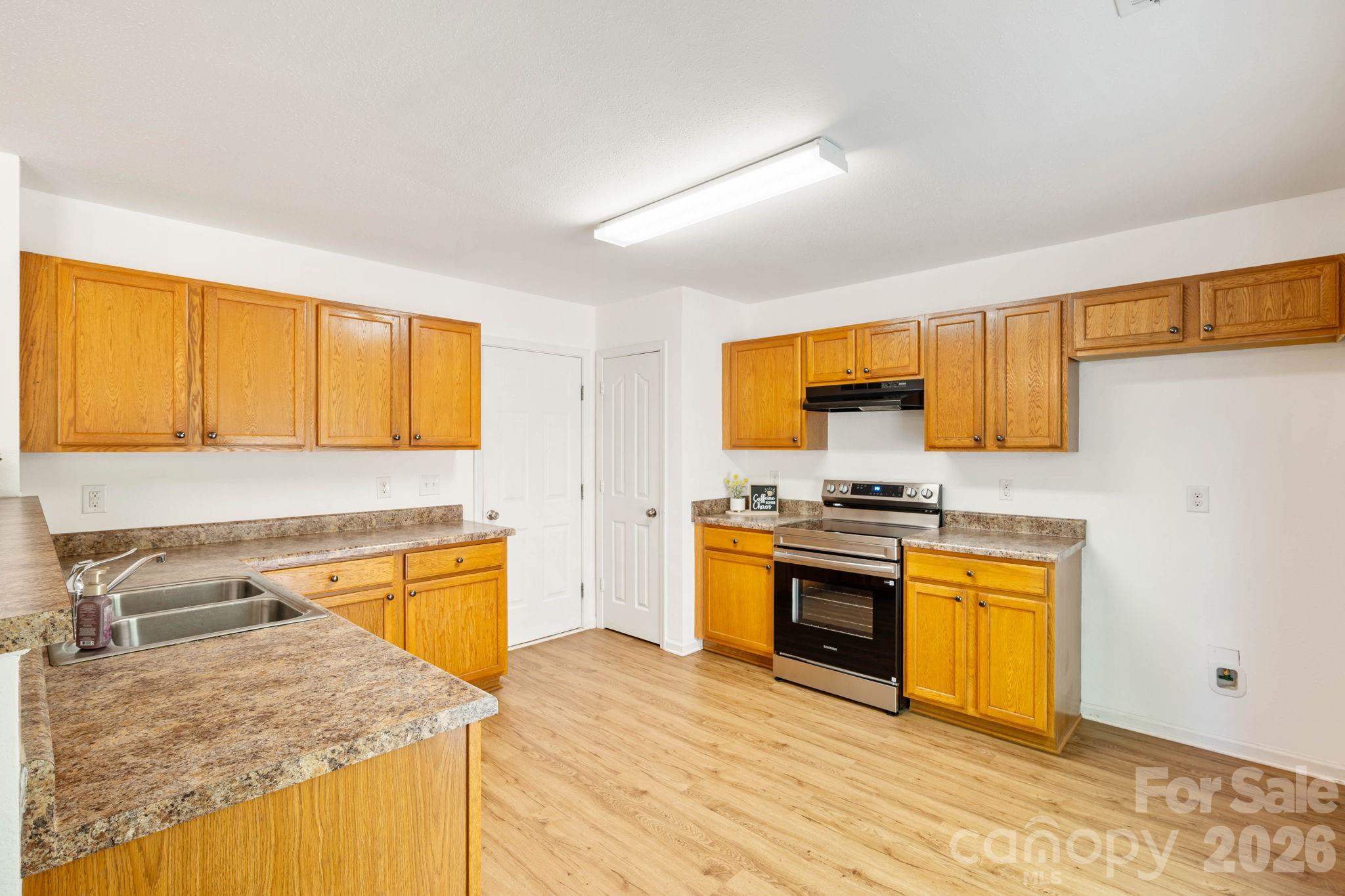 1429 River Run Road Property Photo 11