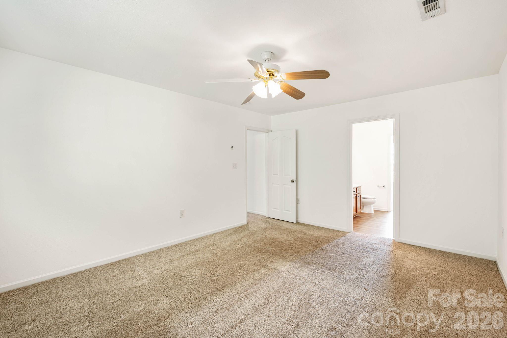 1429 River Run Road Property Photo 14