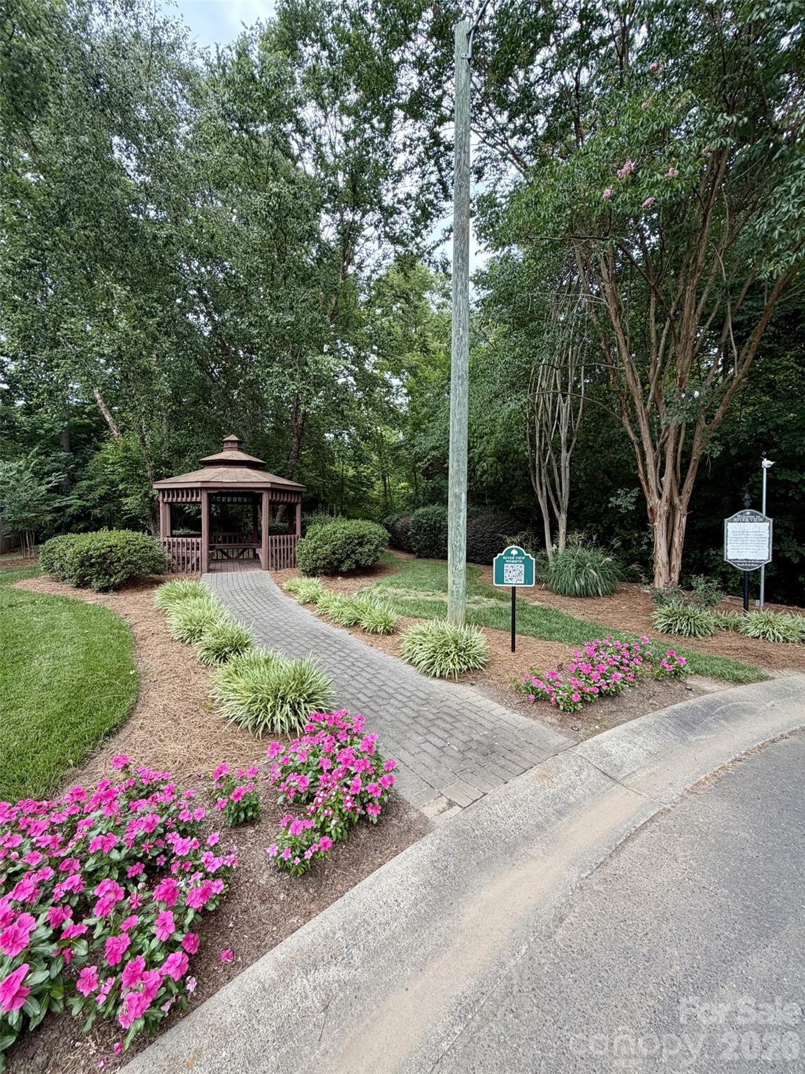 1429 River Run Road Property Photo 34