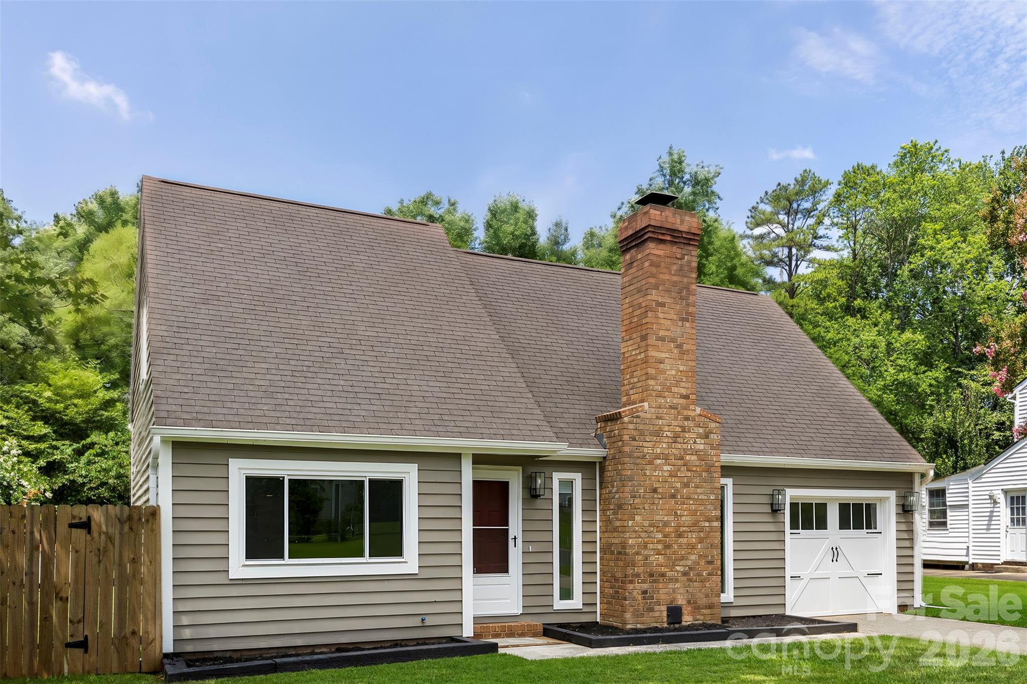 6719 Montezuma Trail Property Photo 3