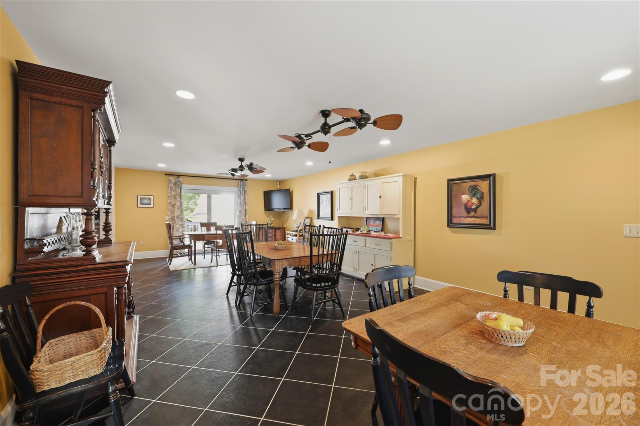 1670 Southwest Boulevard Property Photo 9