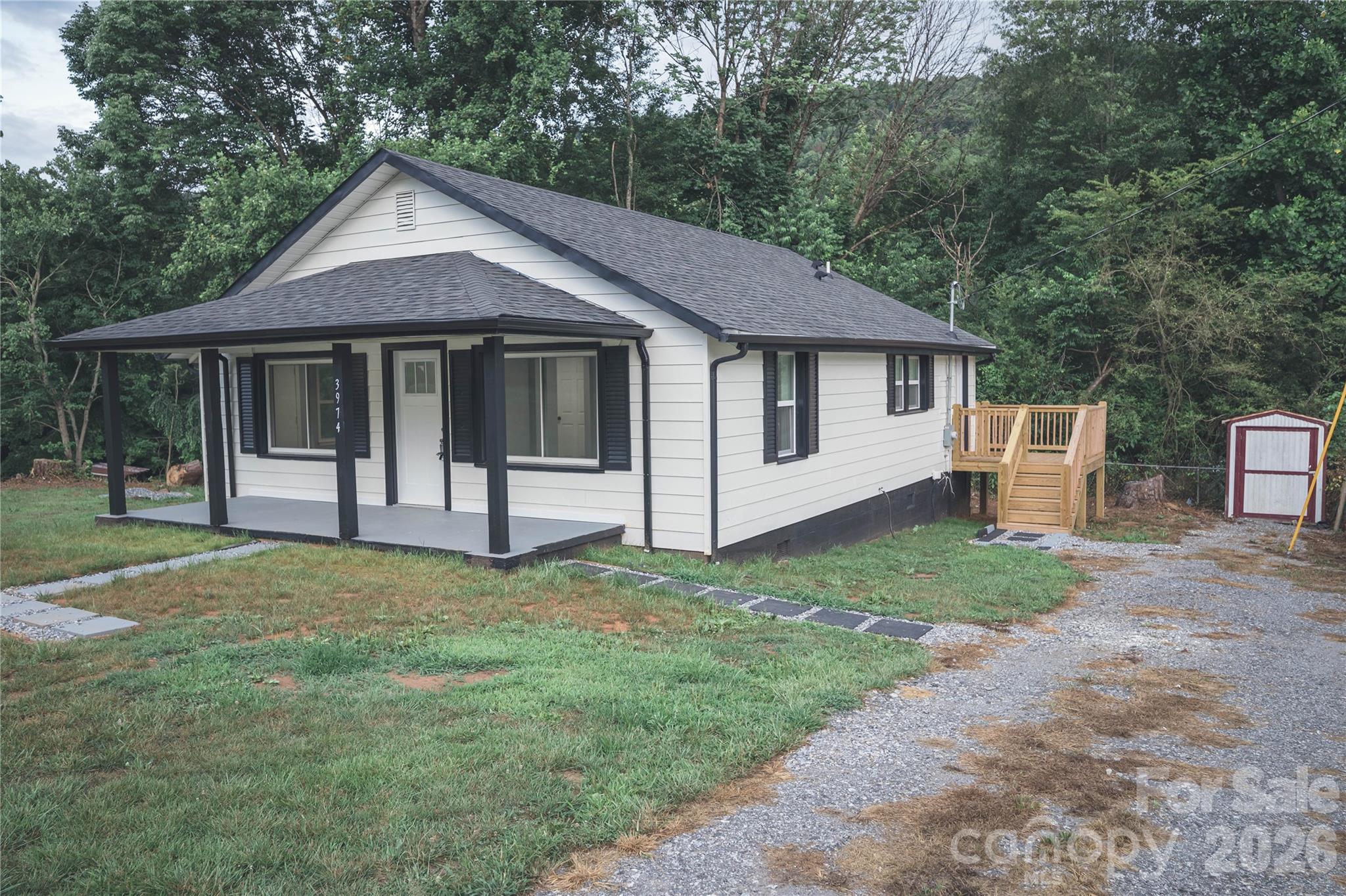 3974 Zero Mull Road Property Photo 2