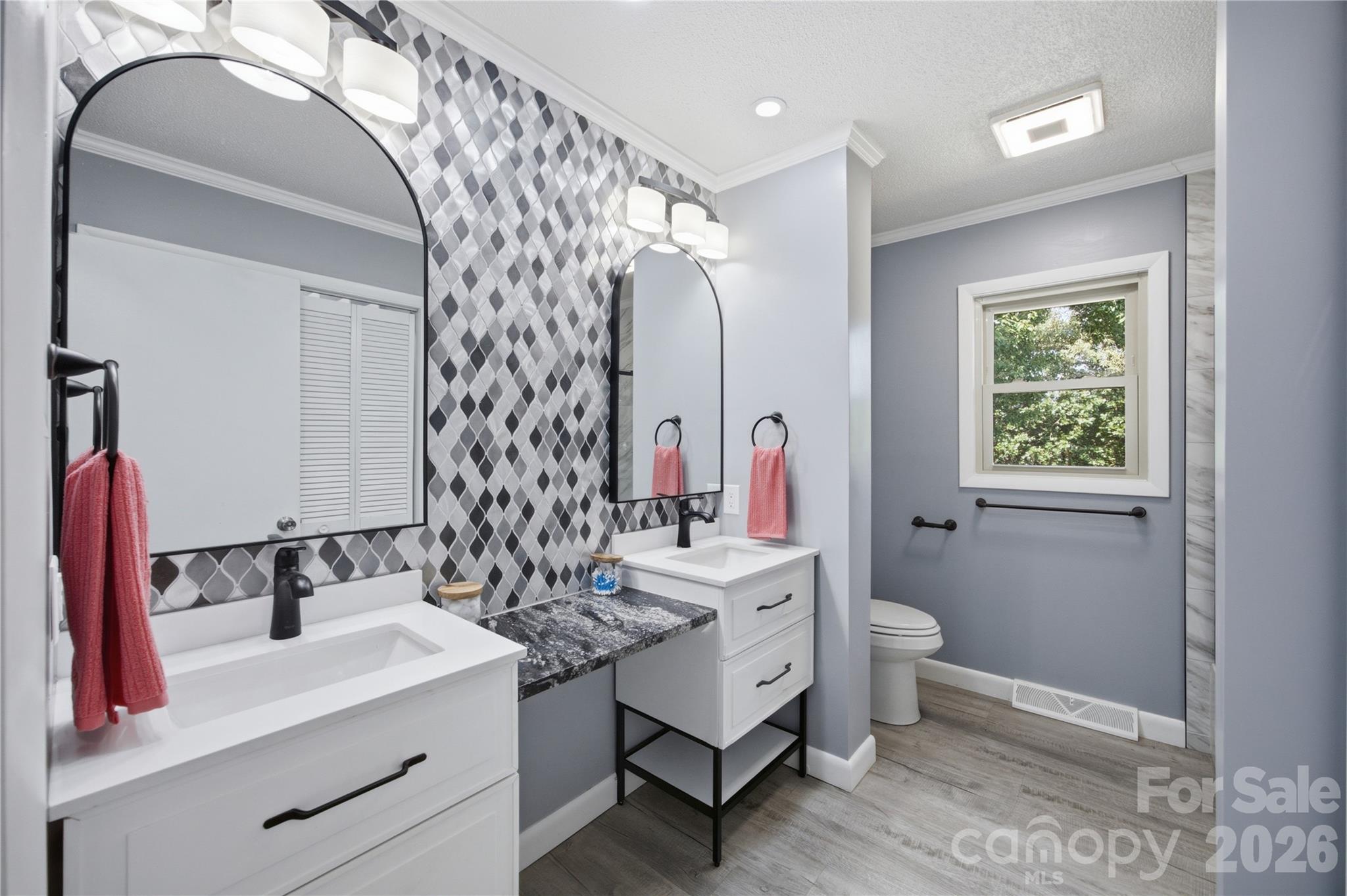 4821 Raleigh Street Property Photo 5