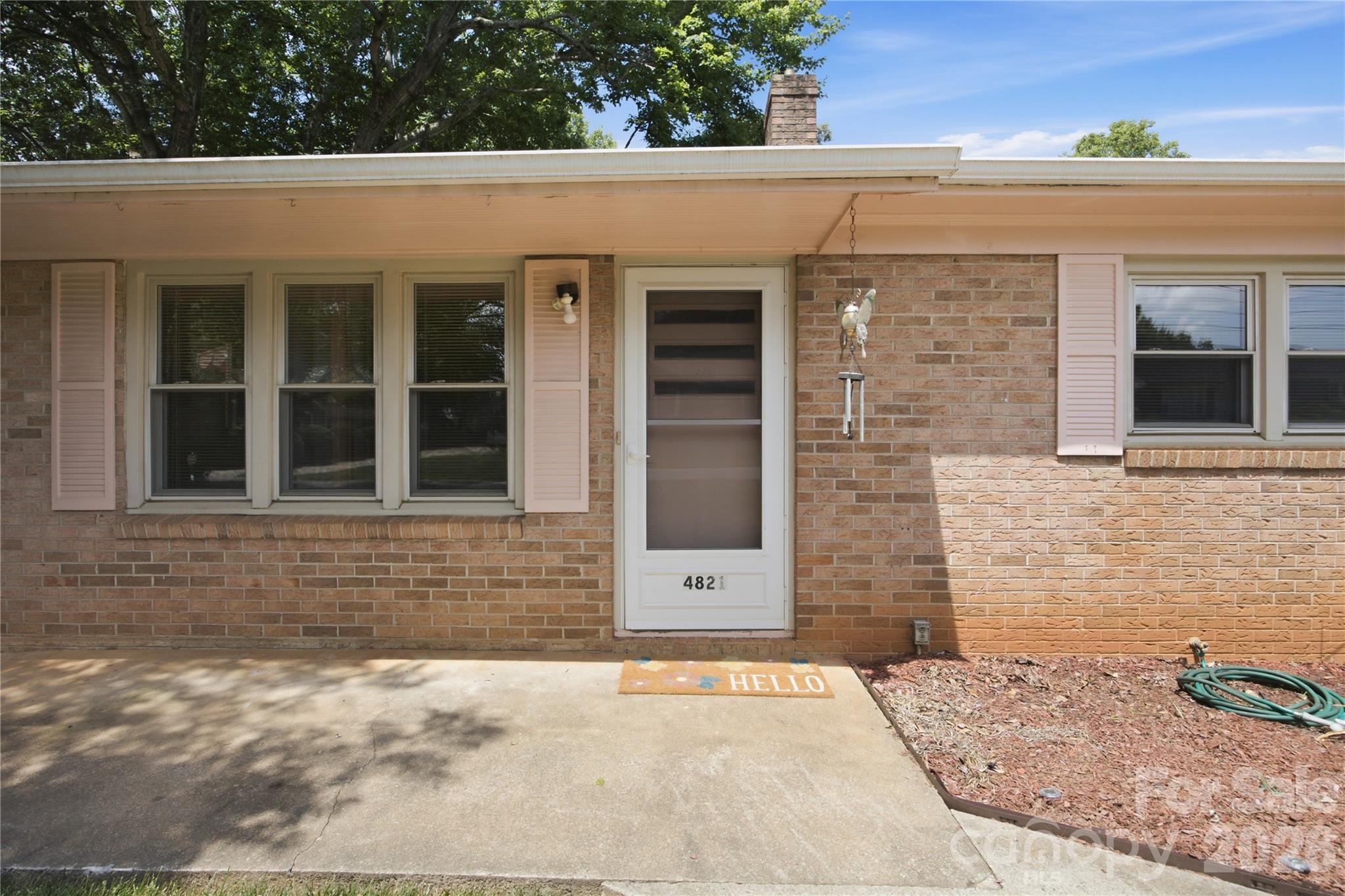 4821 Raleigh Street Property Photo 8