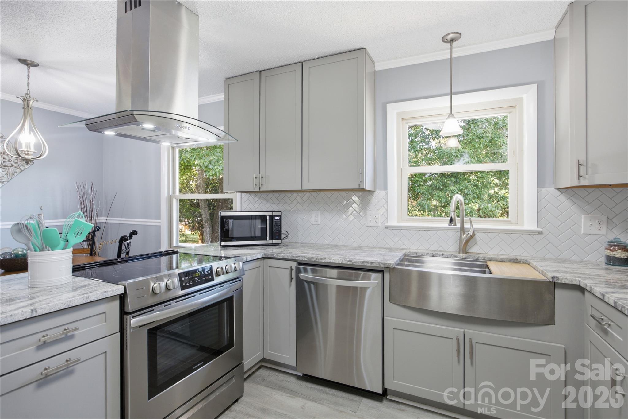 4821 Raleigh Street Property Photo 11