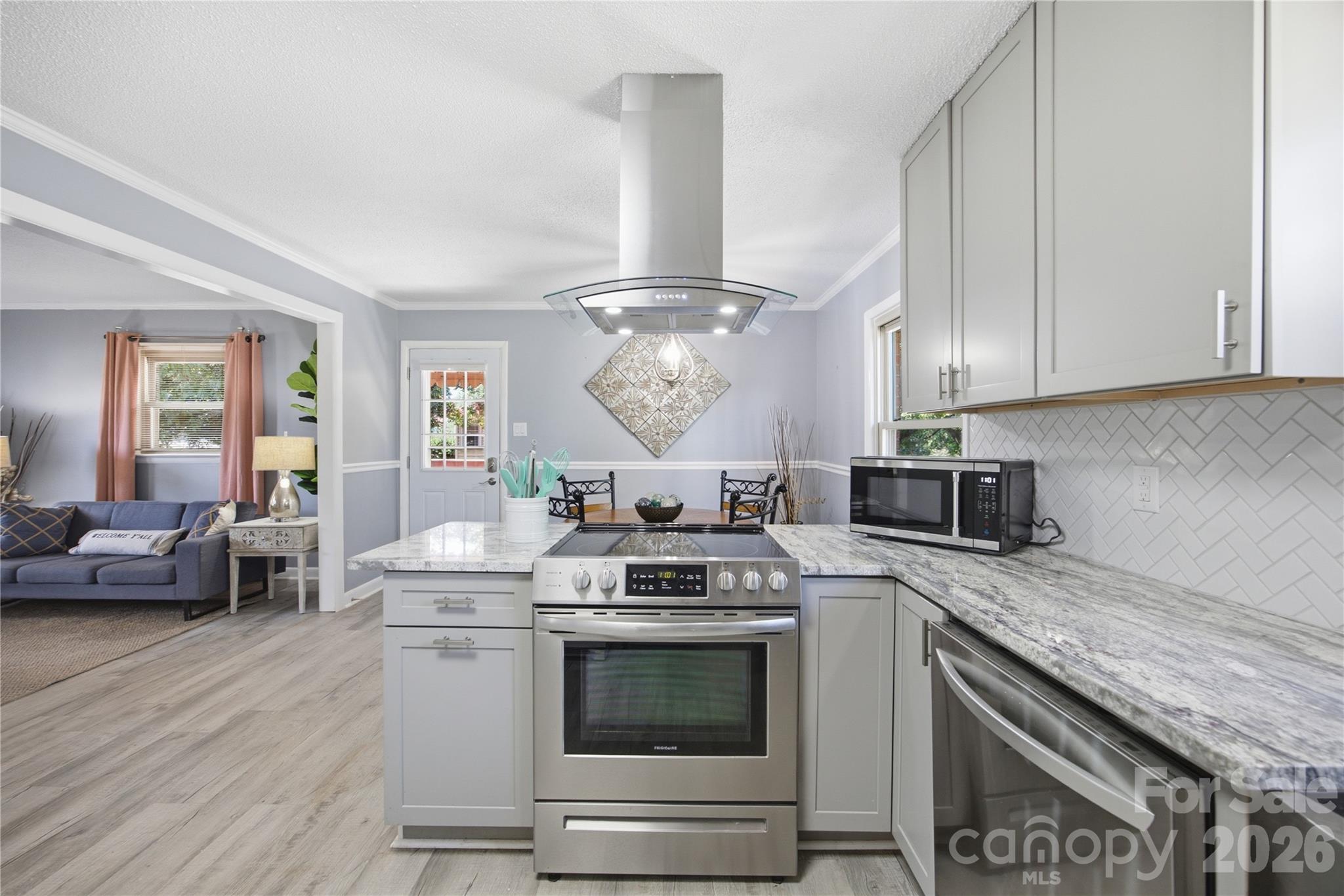 4821 Raleigh Street Property Photo 22