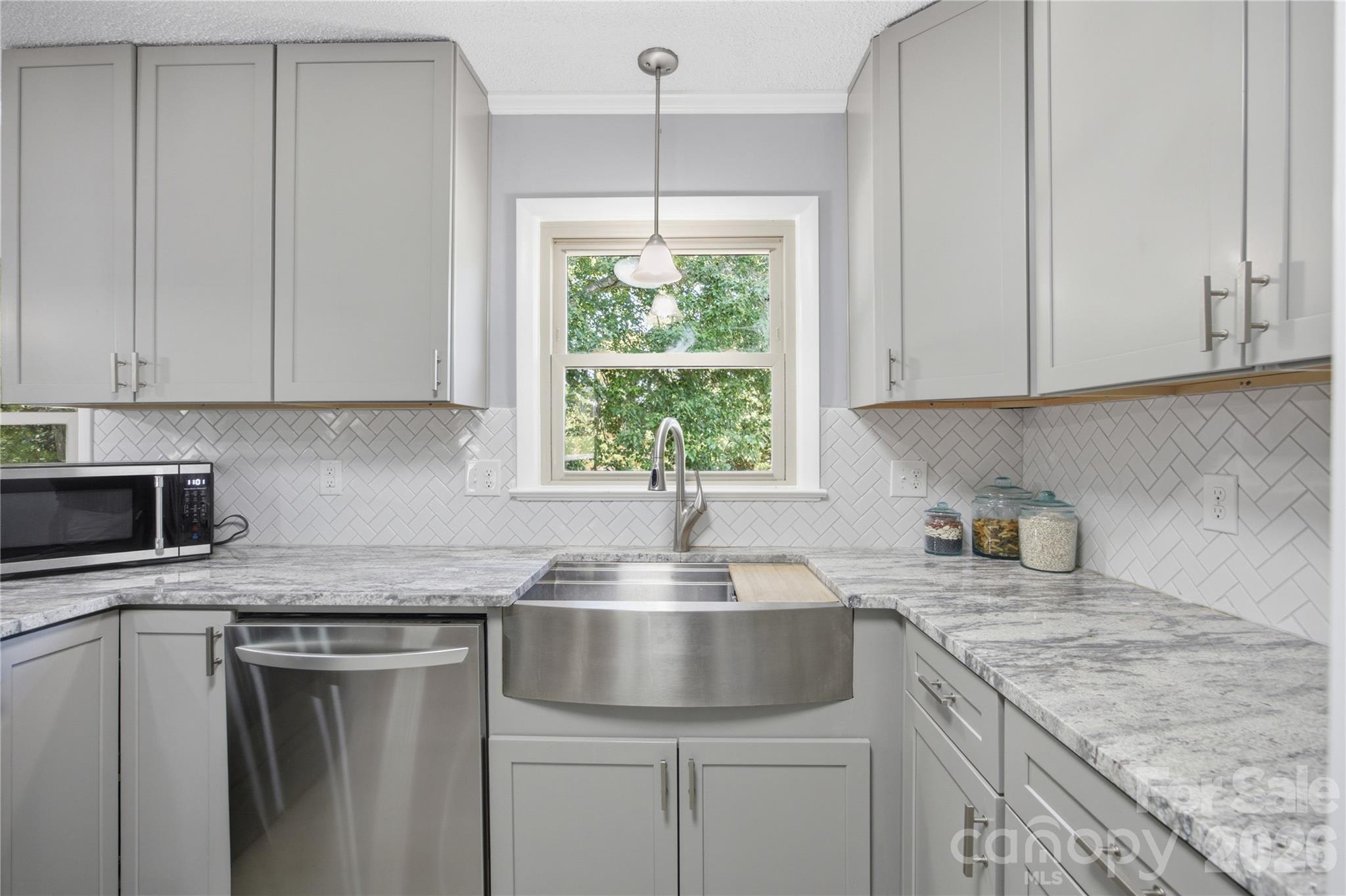 4821 Raleigh Street Property Photo 23