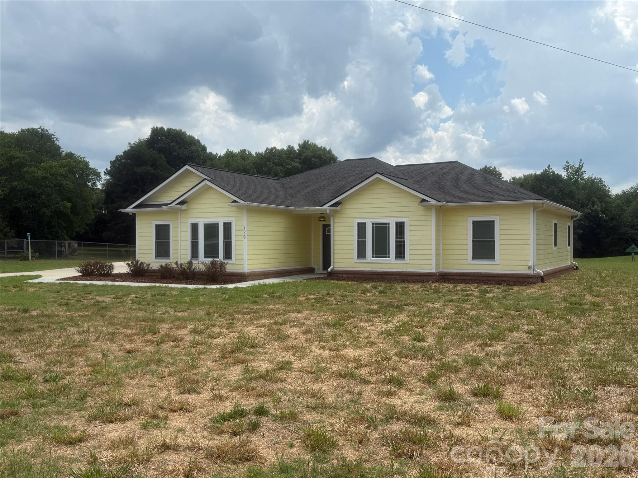 1038 Steel Bridge Road Property Photo 3