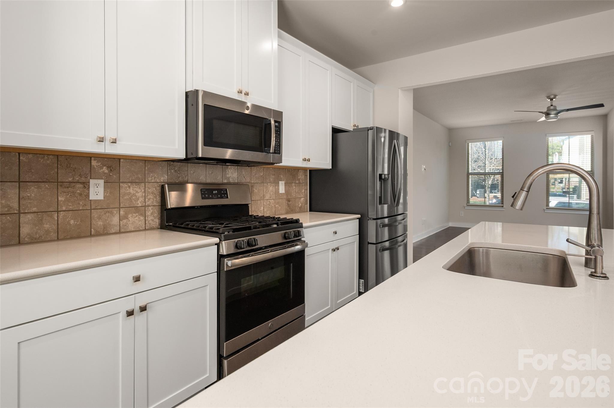 2025 Birchside Drive Property Photo 13