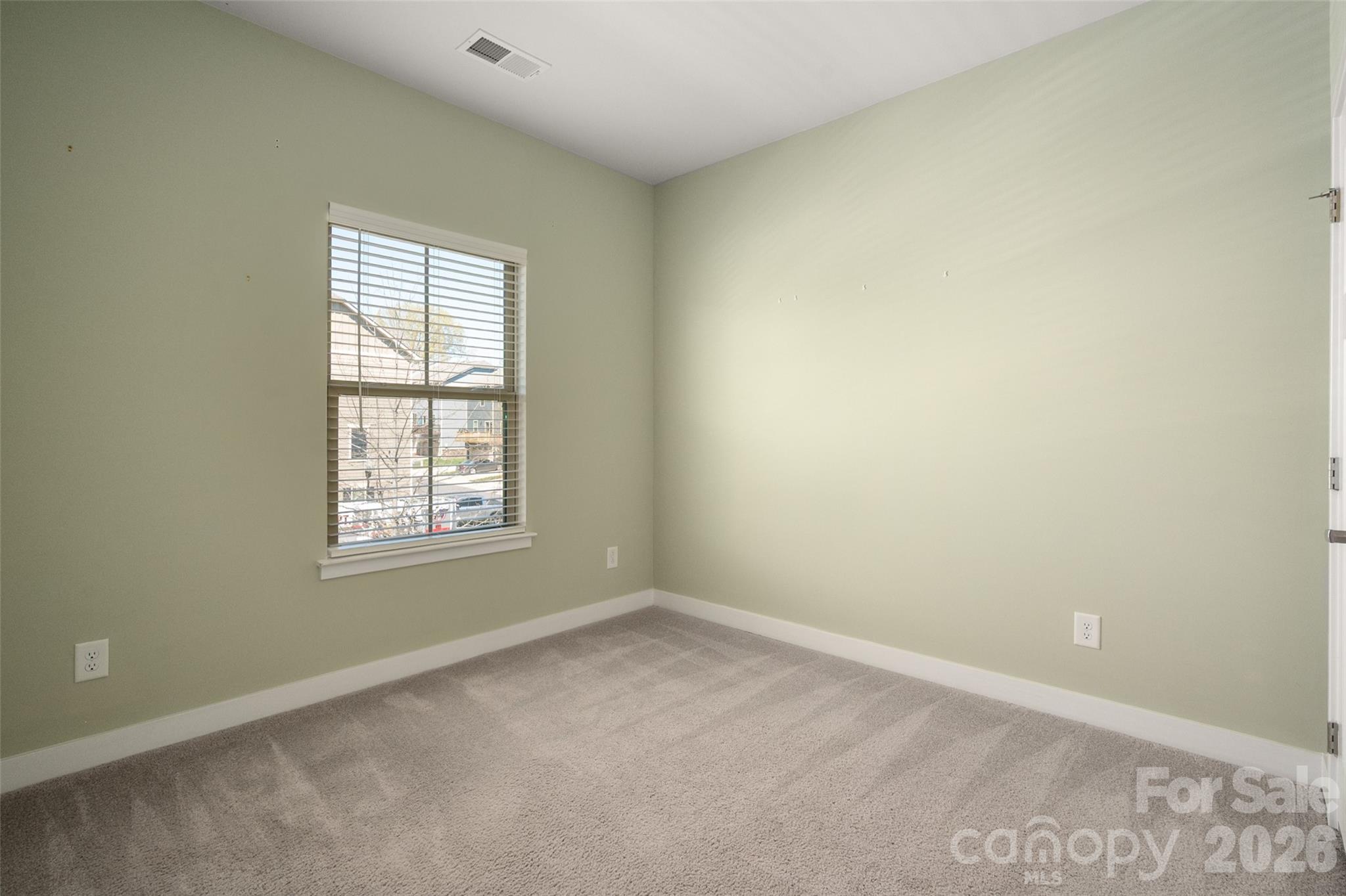 2025 Birchside Drive Property Photo 28
