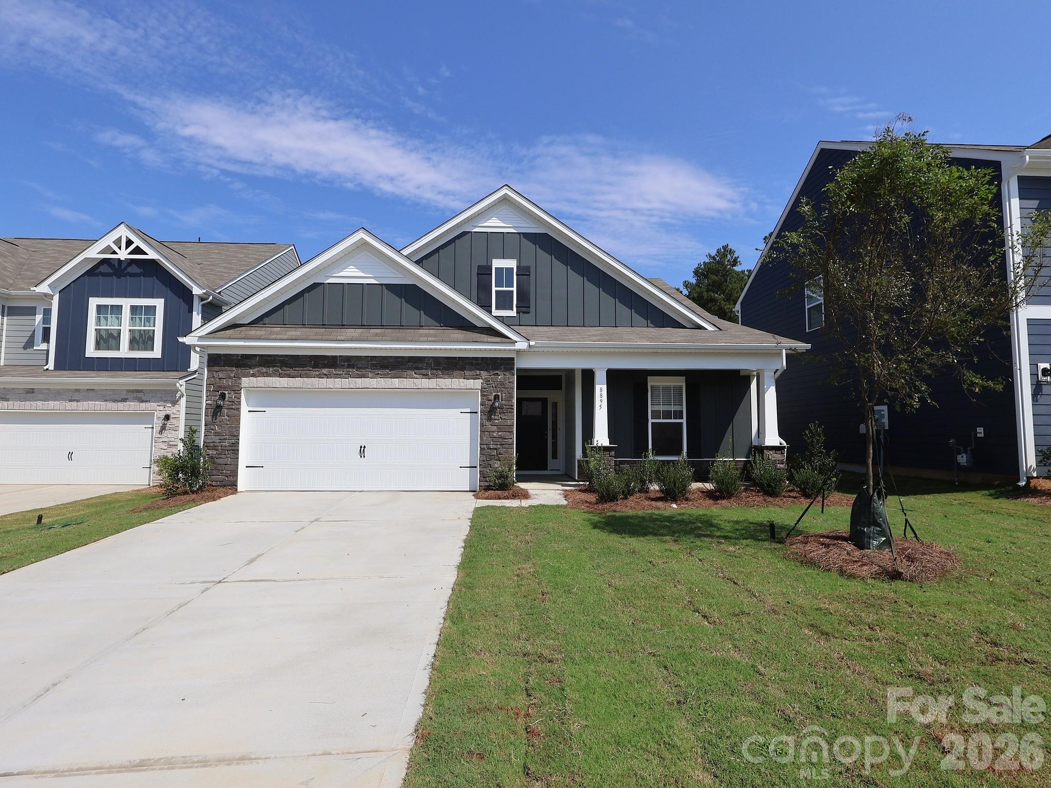 8895 Visgrove Drive Property Photo 1