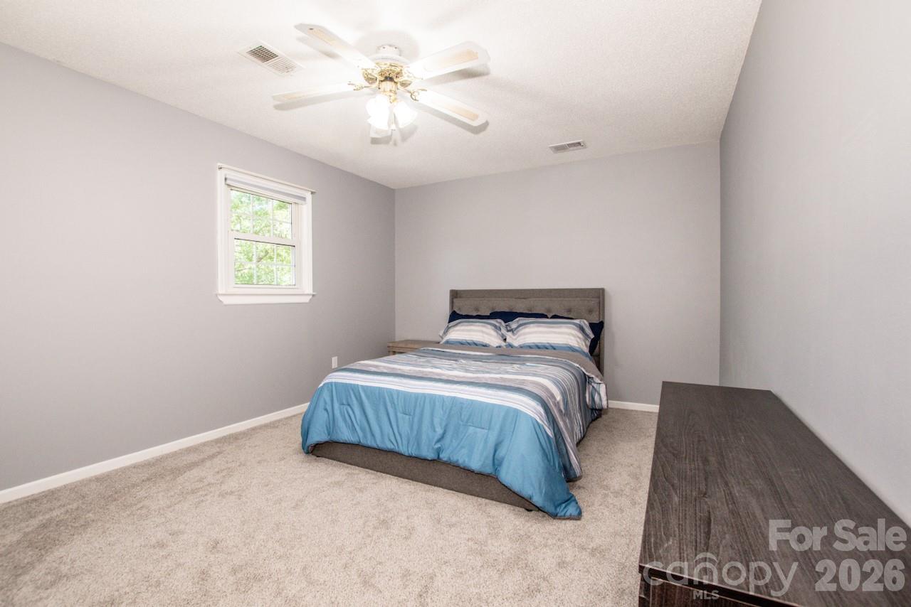734 Willow Lane Property Photo 14