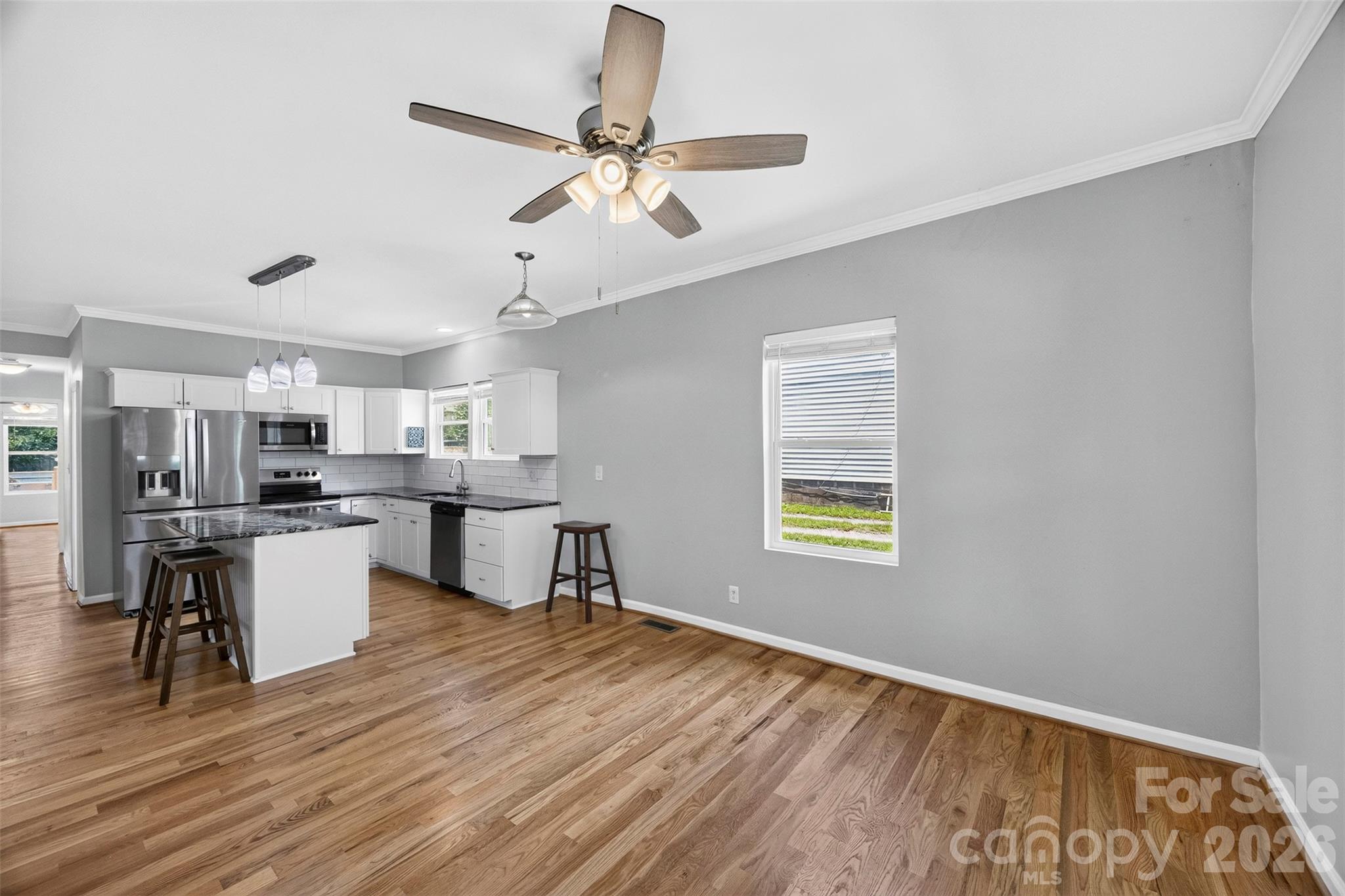 904 Laye Street Property Photo 7