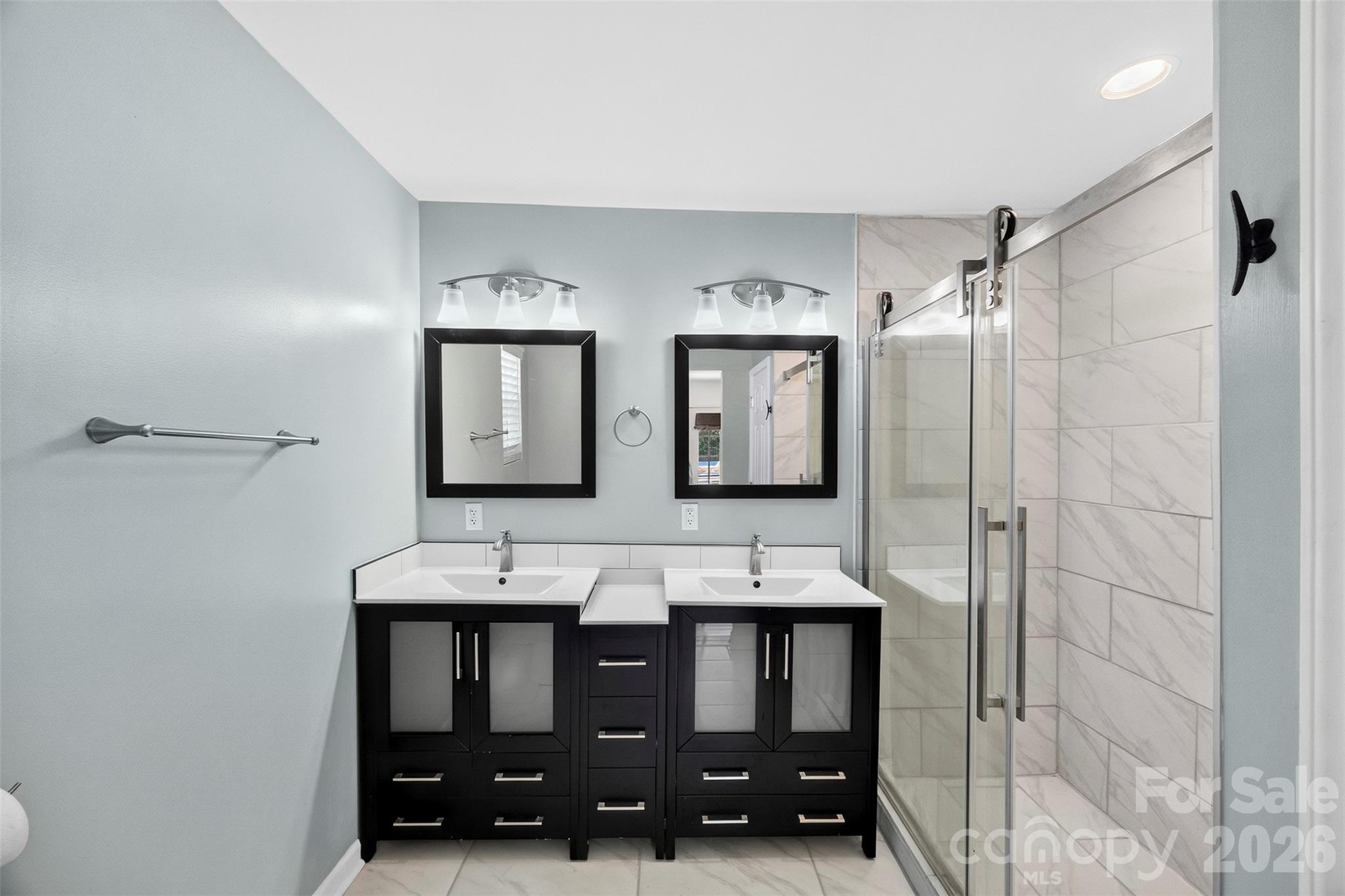 904 Laye Street Property Photo 20