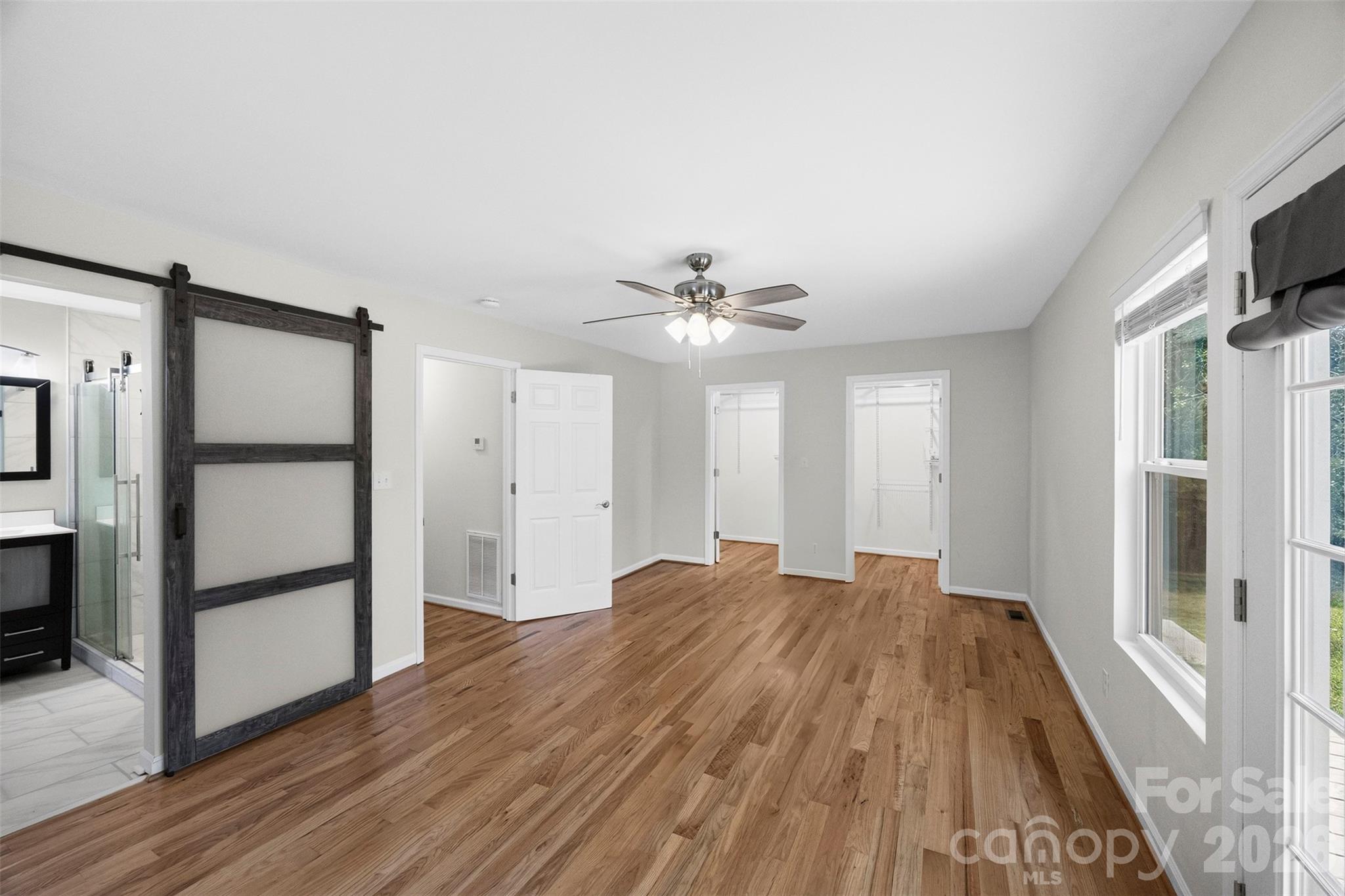 904 Laye Street Property Photo 22