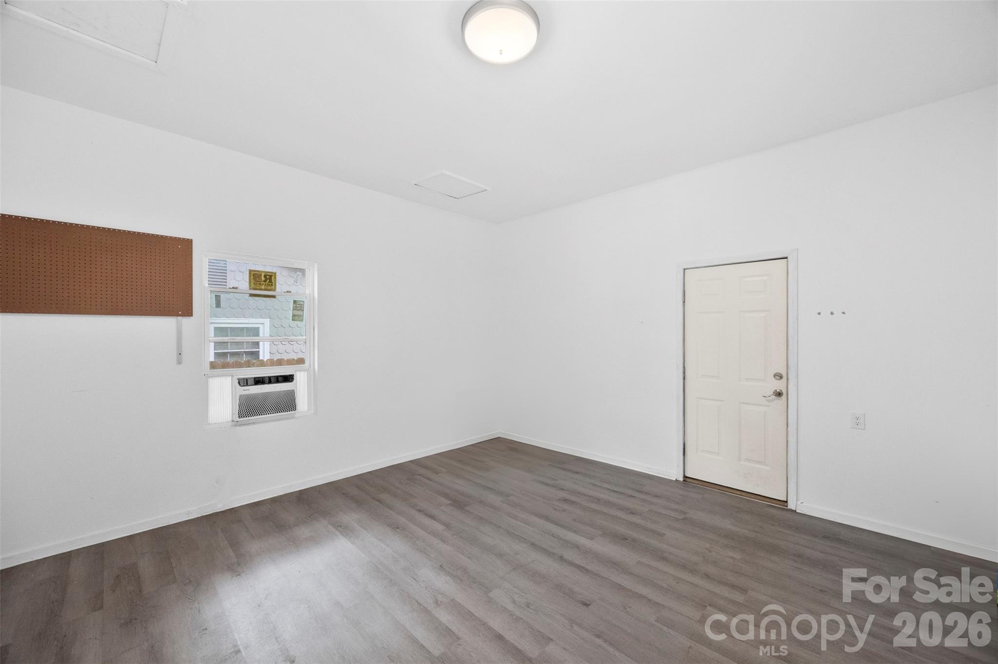 904 Laye Street Property Photo 26