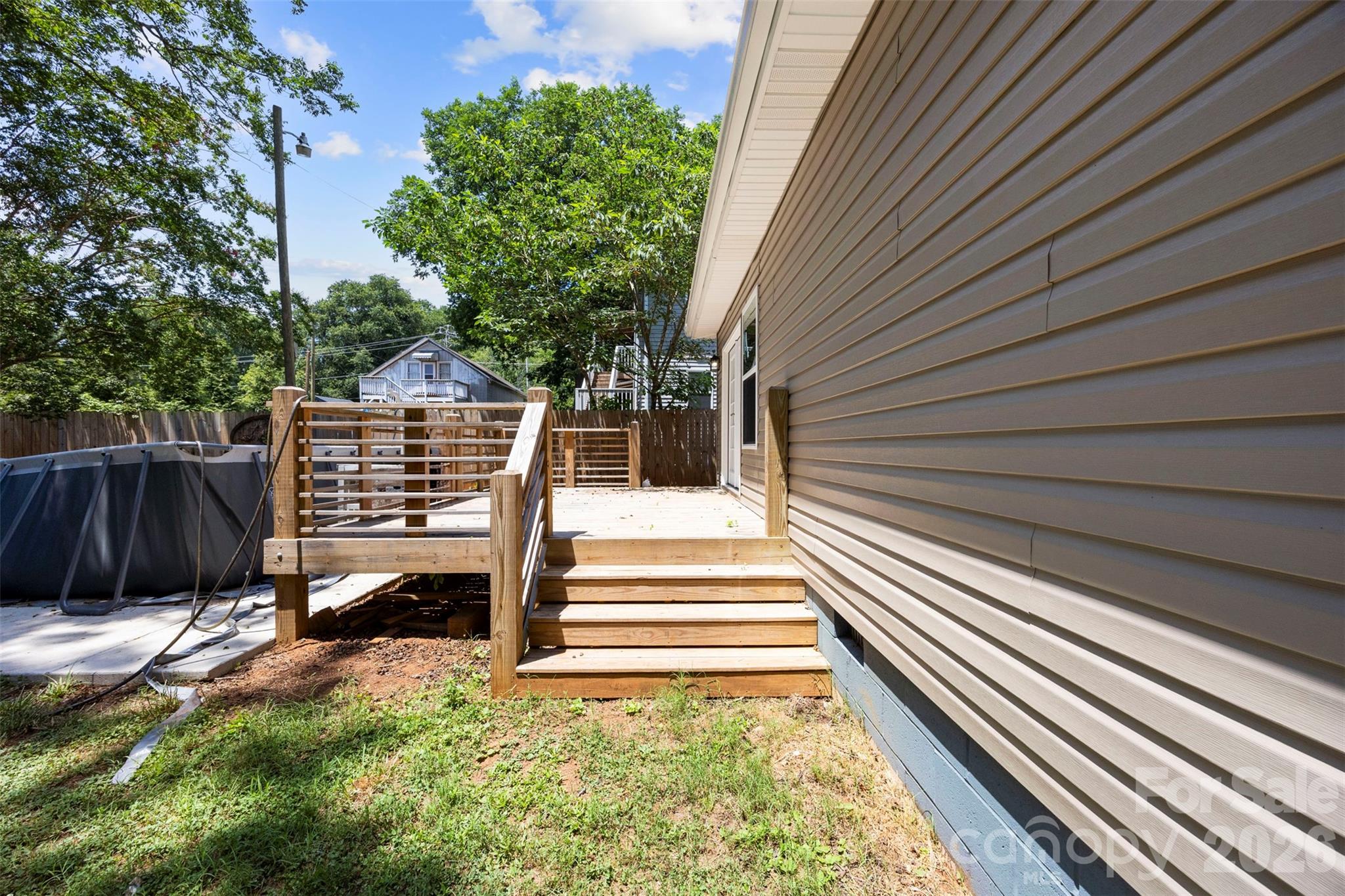 904 Laye Street Property Photo 31