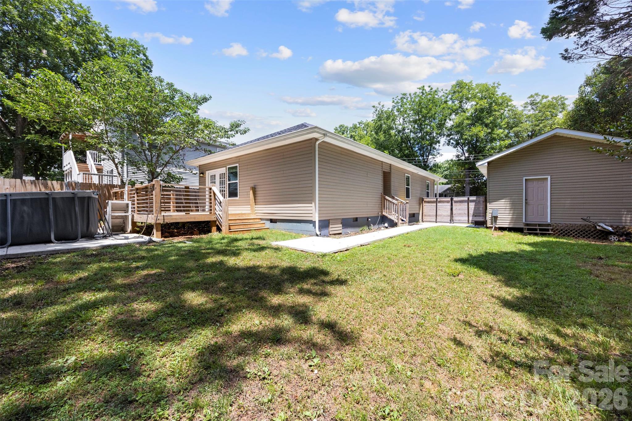 904 Laye Street Property Photo 36