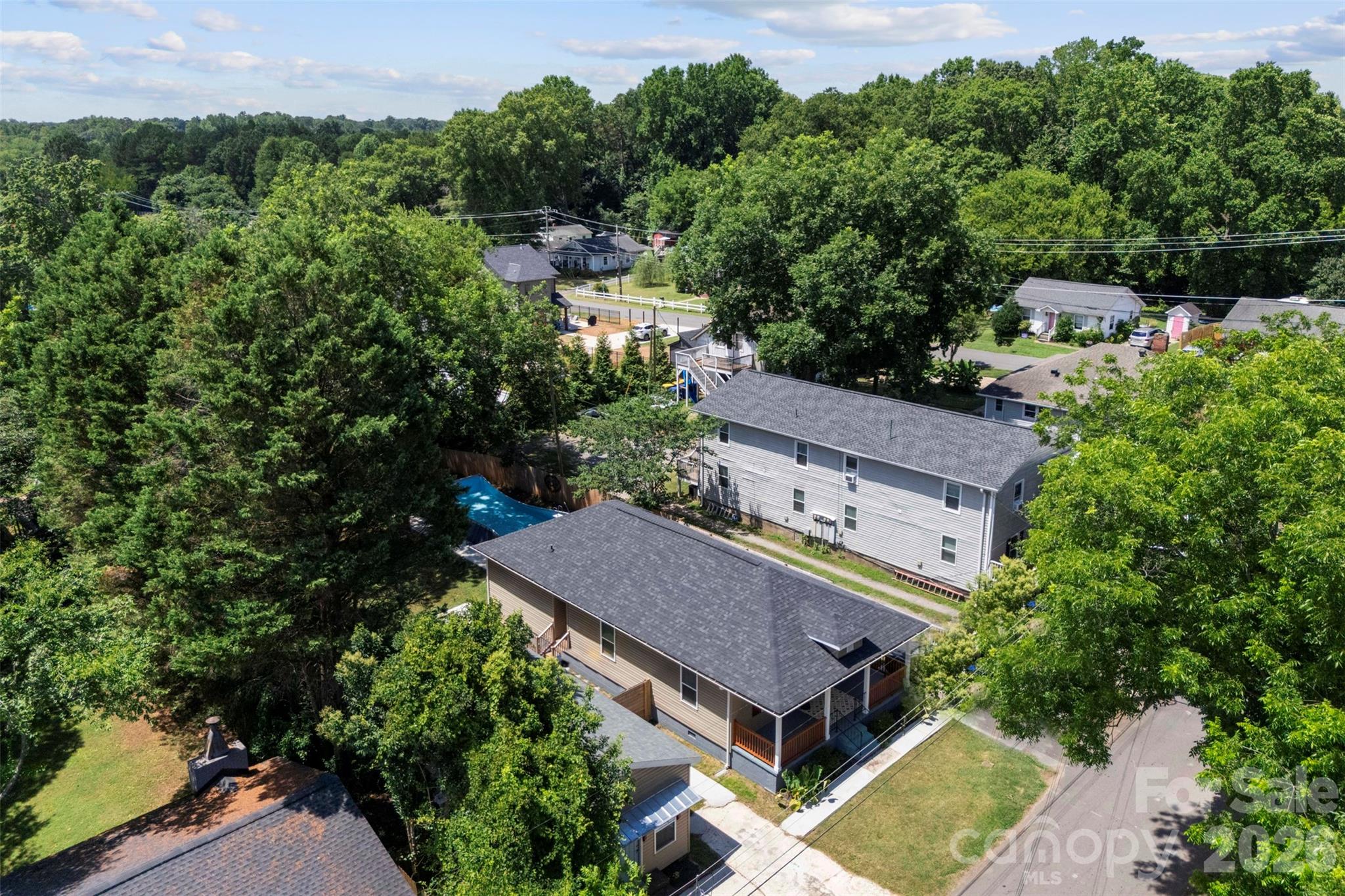 904 Laye Street Property Photo 40
