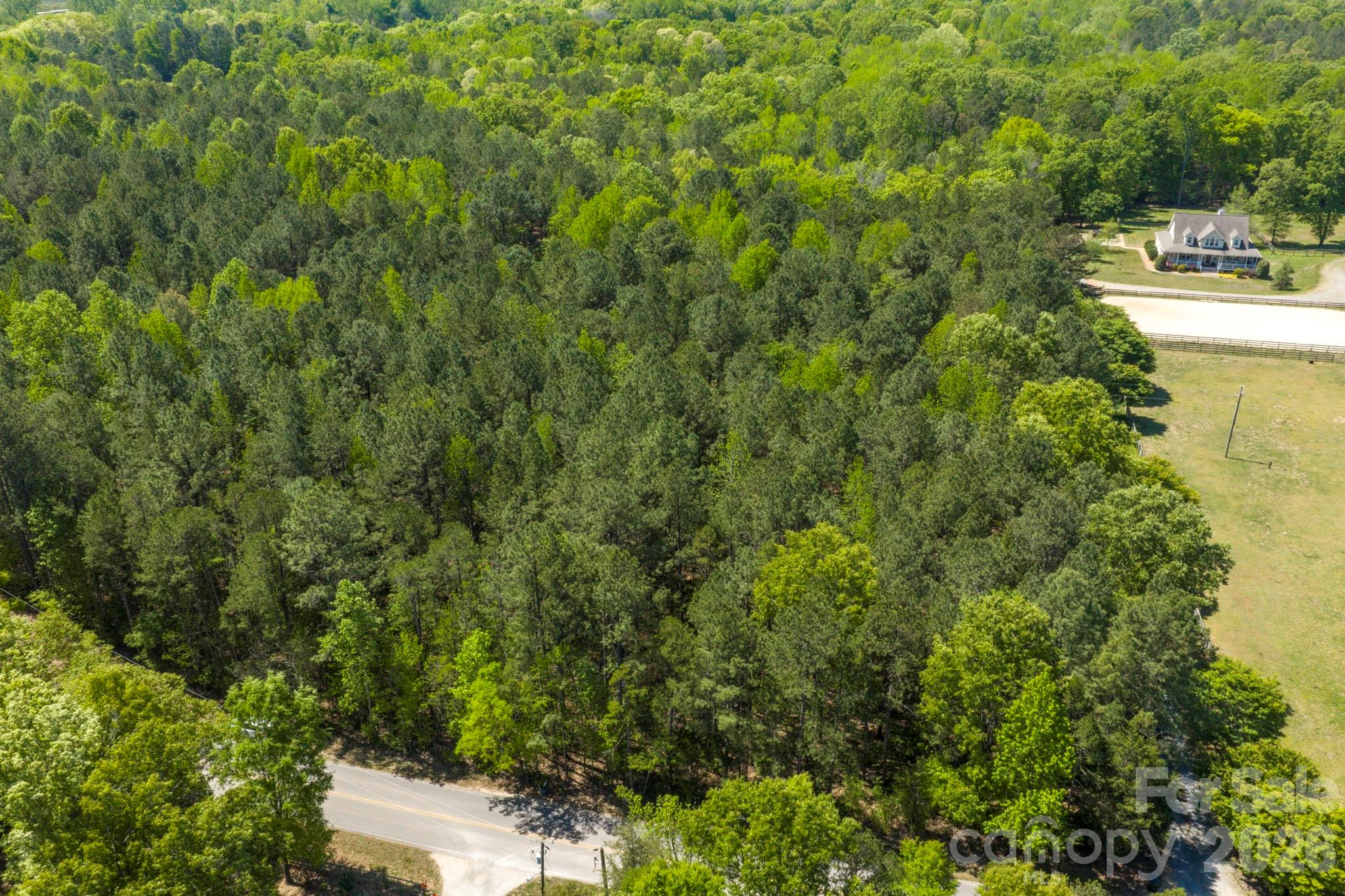 8320 Waxhaw Creek Road Property Photo 3
