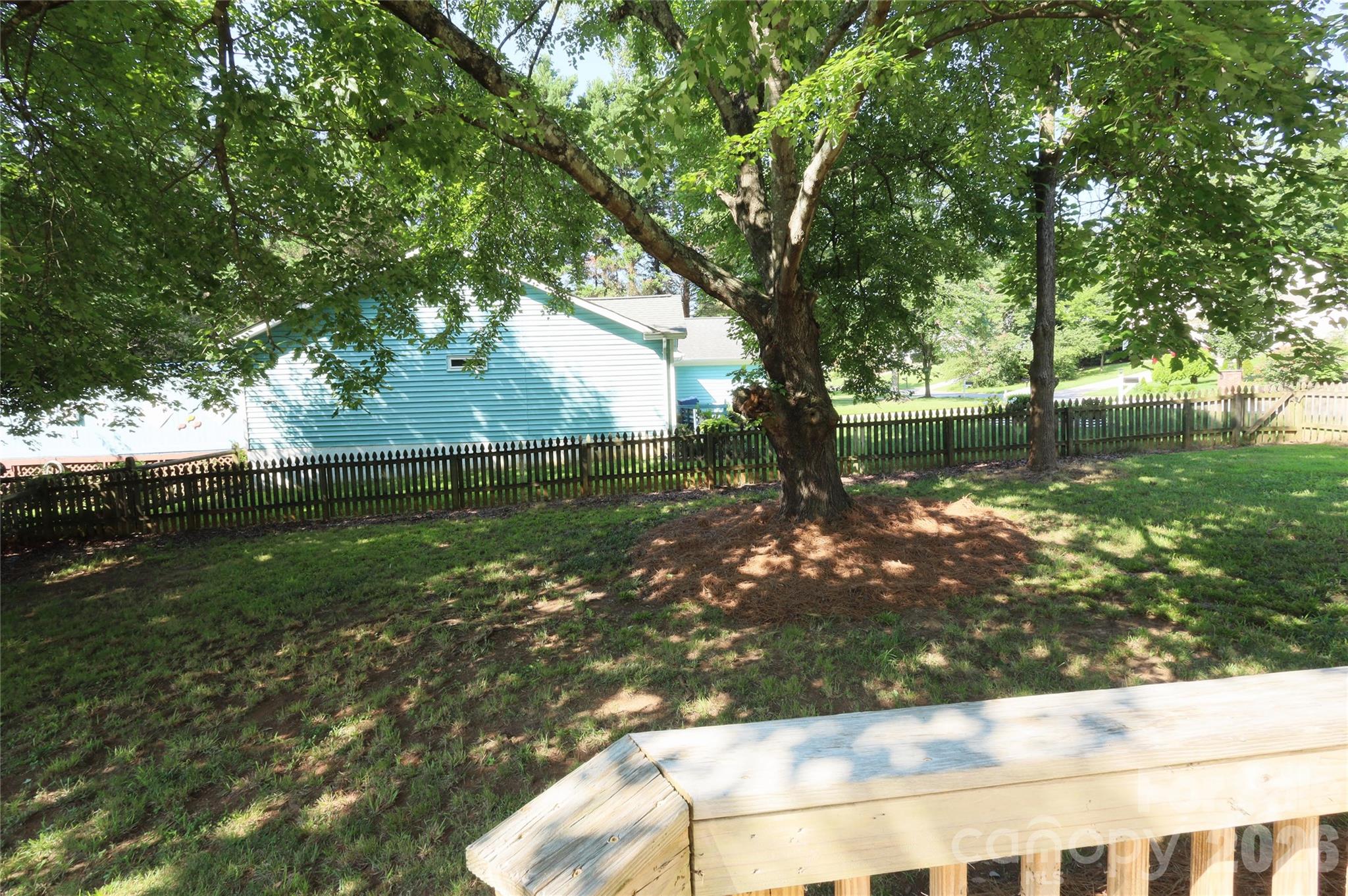 2000 Teresa Jill Drive Property Photo 16