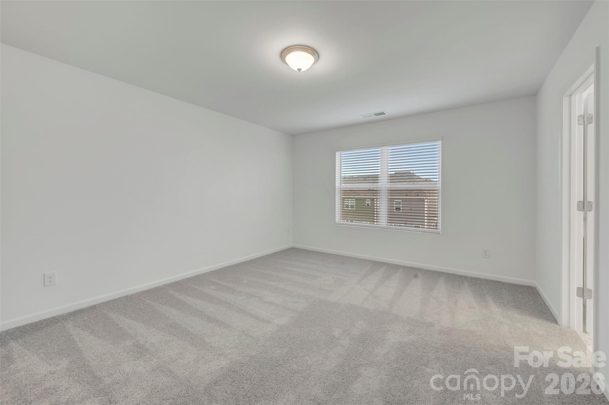 2704 Yeager Drive Property Photo 15