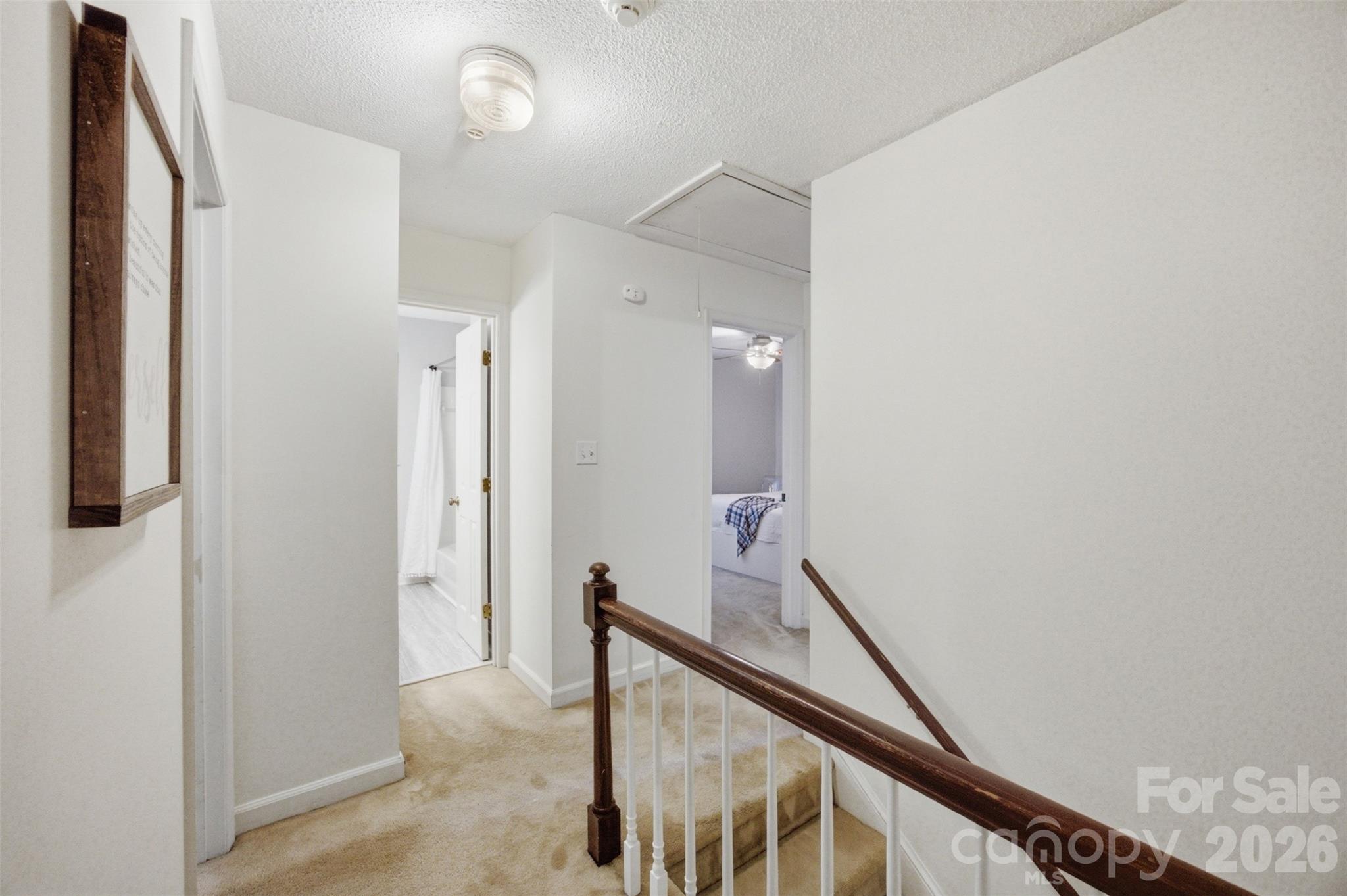 2811 Creekbed Lane Property Photo 24