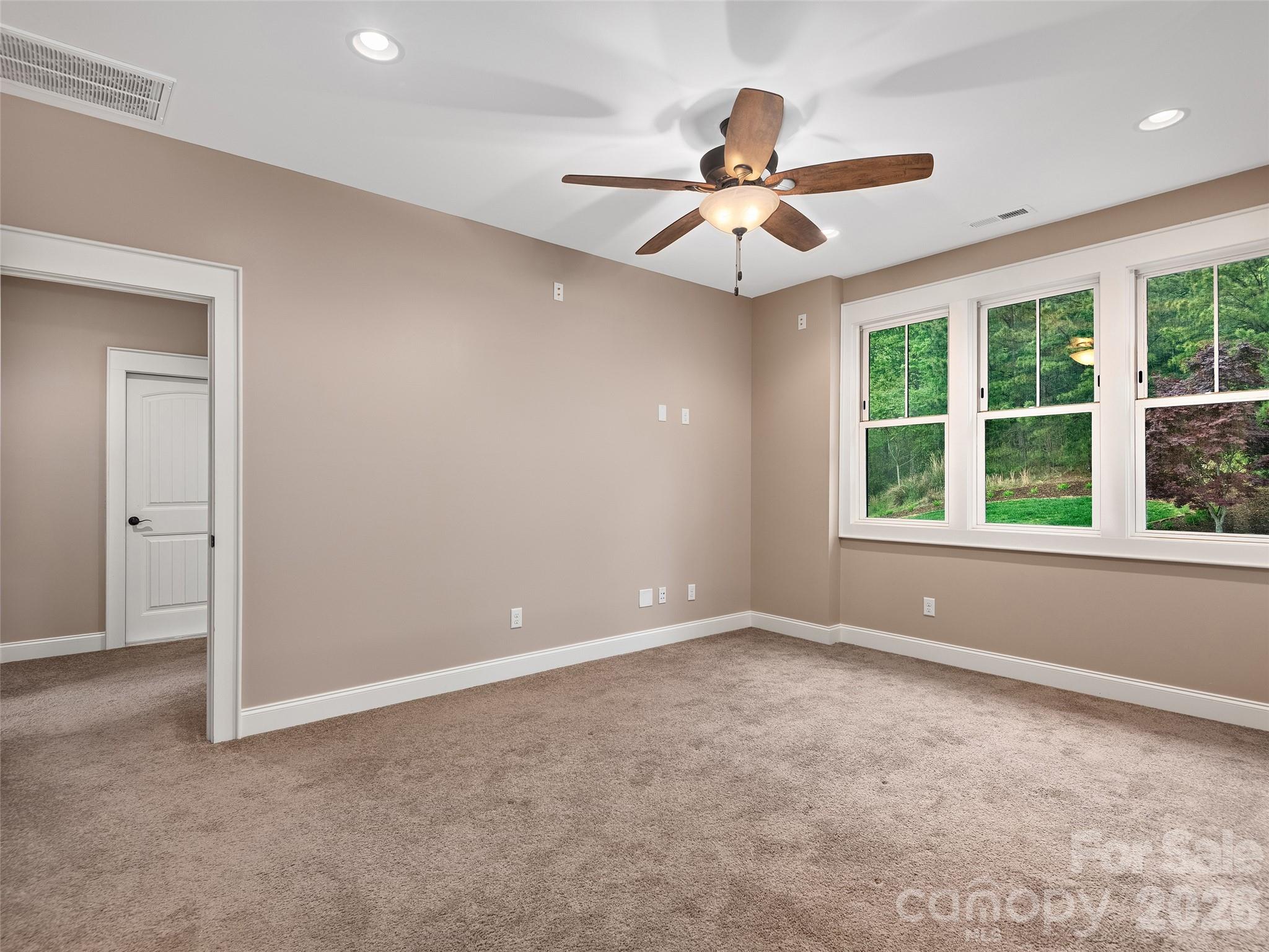 91 Watershed Way Property Photo 26