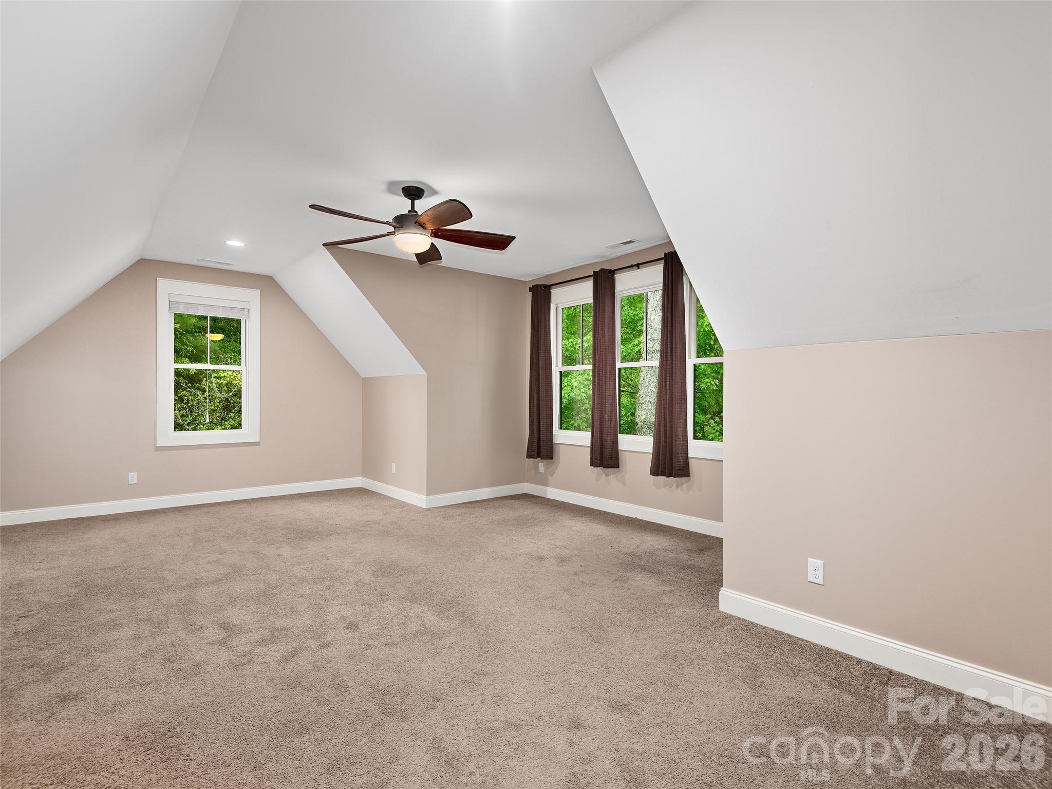 91 Watershed Way Property Photo 33