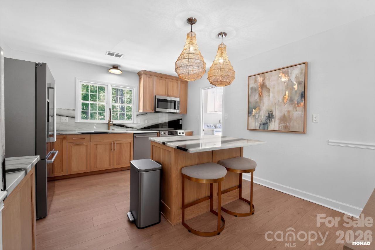 7107 Valley Haven Drive Property Photo 7