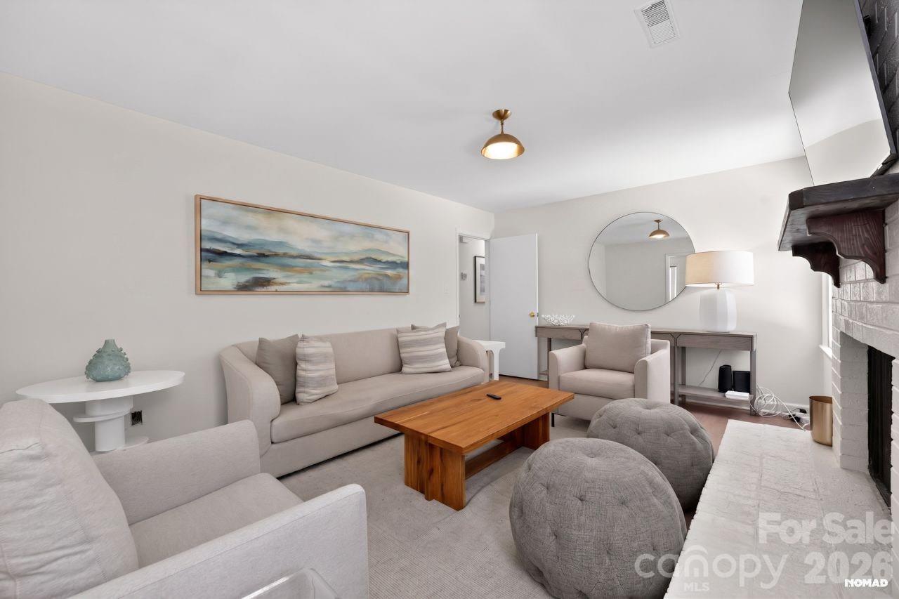 7107 Valley Haven Drive Property Photo 11