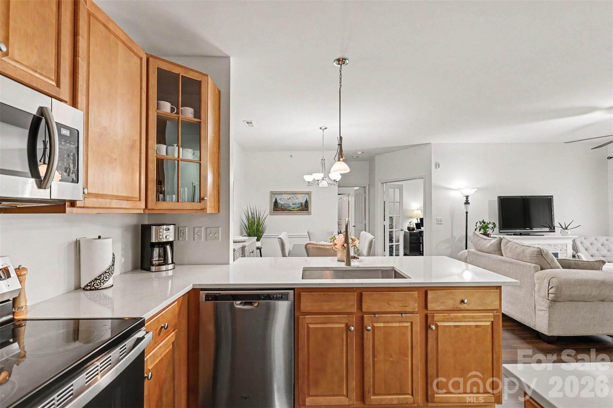 11855 Ridgeway Park Drive Property Photo 6