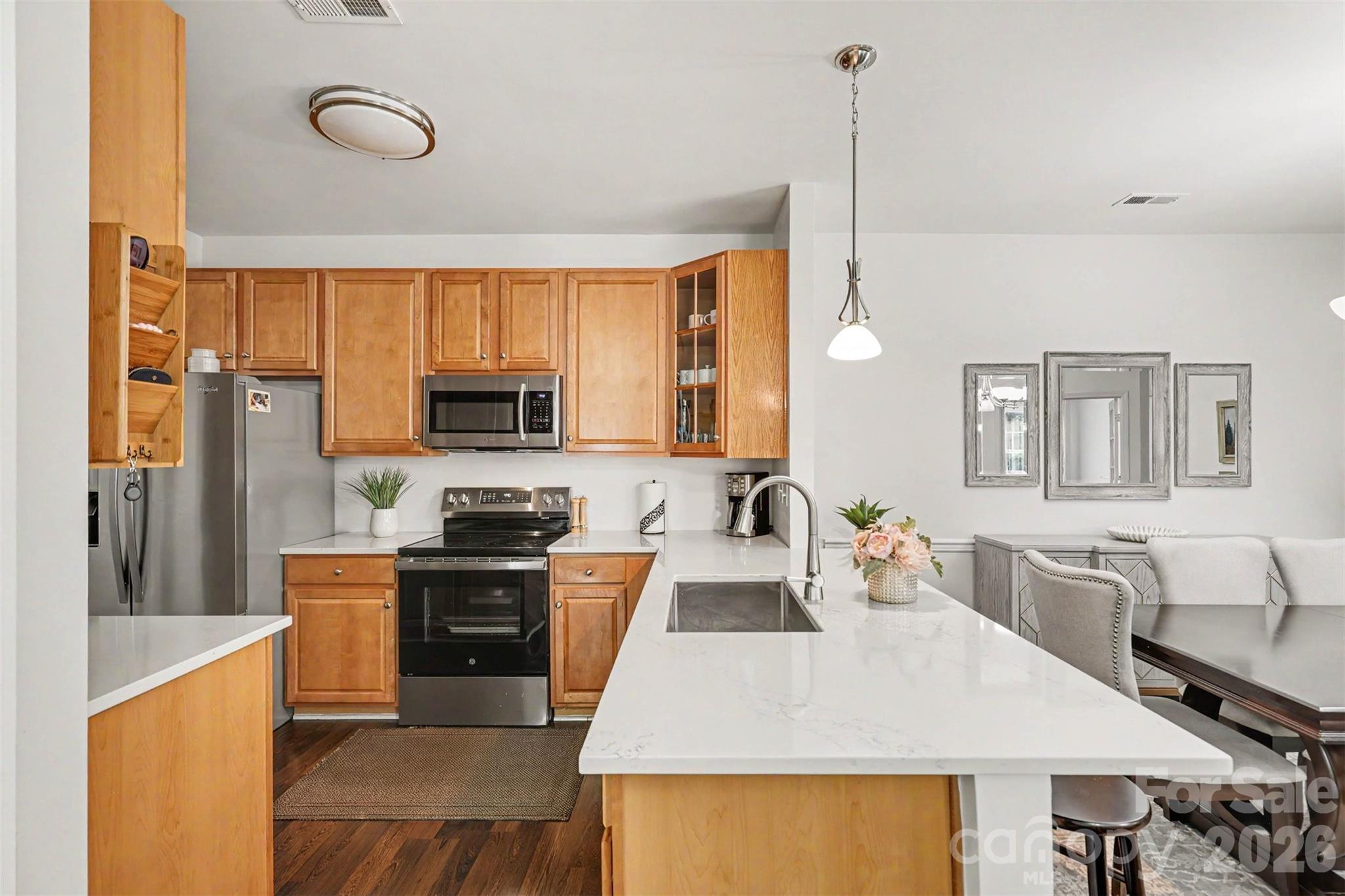 11855 Ridgeway Park Drive Property Photo 8
