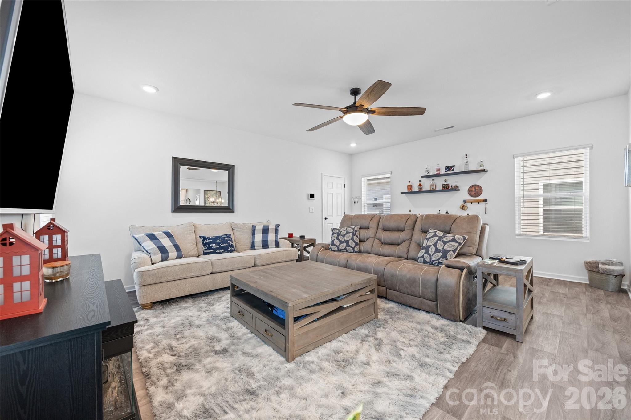 677 Candela Court 121 Property Photo 15