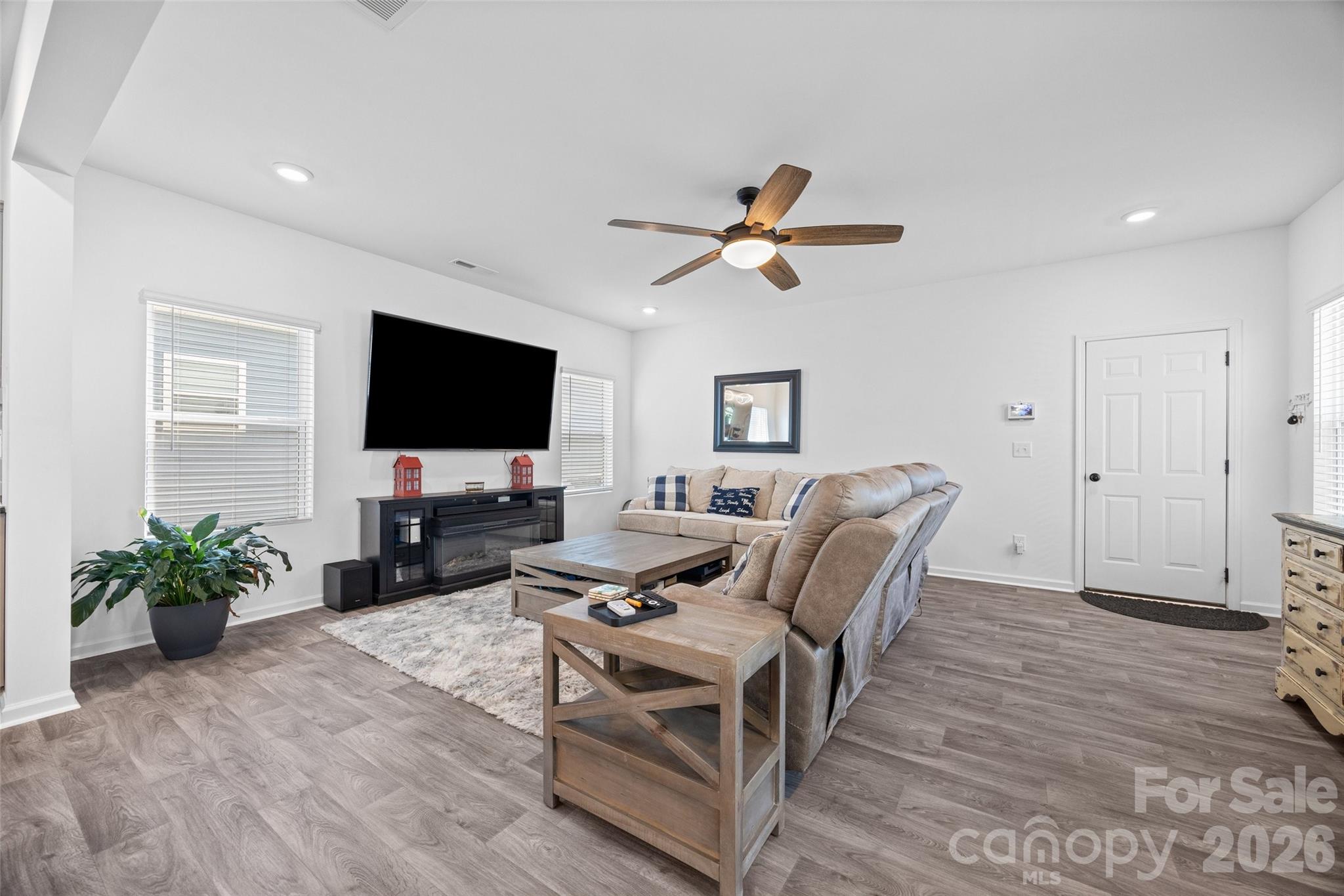 677 Candela Court 121 Property Photo 17