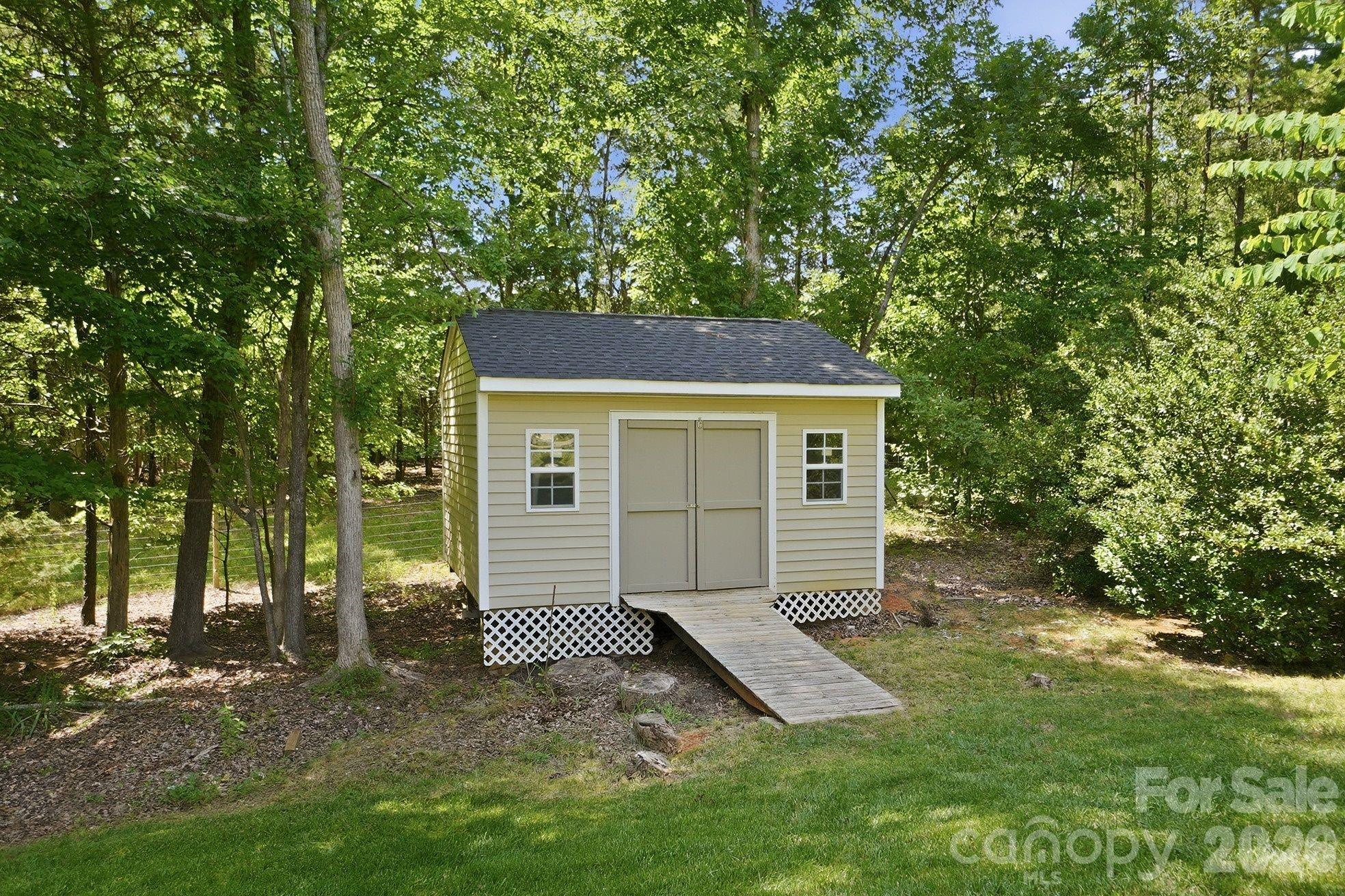 6121 Lostgate Lane Property Photo 34