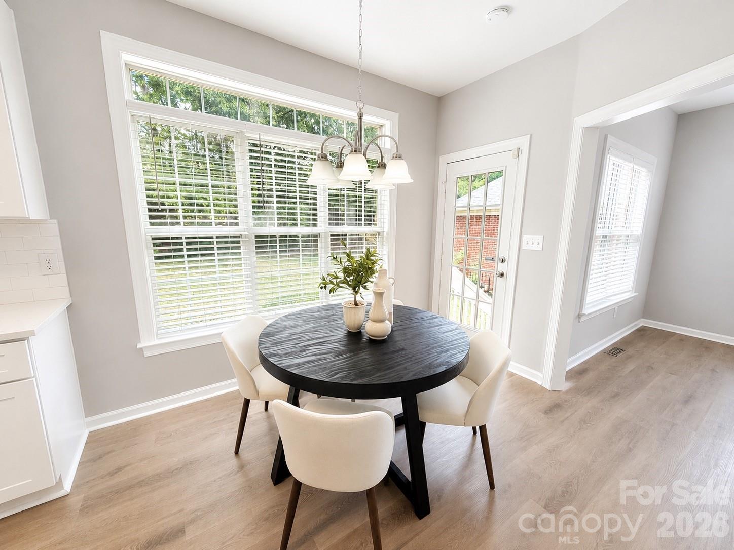 10448 Misty Ridge Lane Property Photo 6