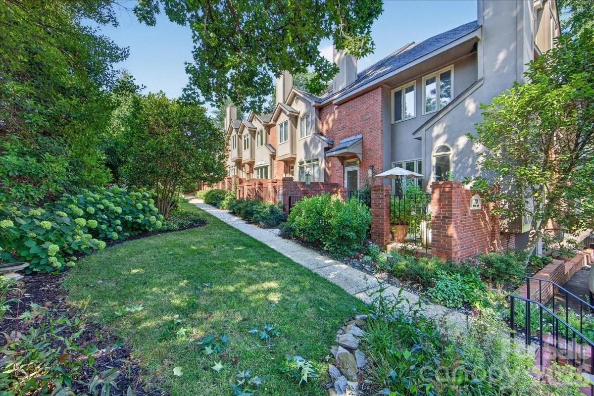 201 Hillside Avenue Property Photo 6