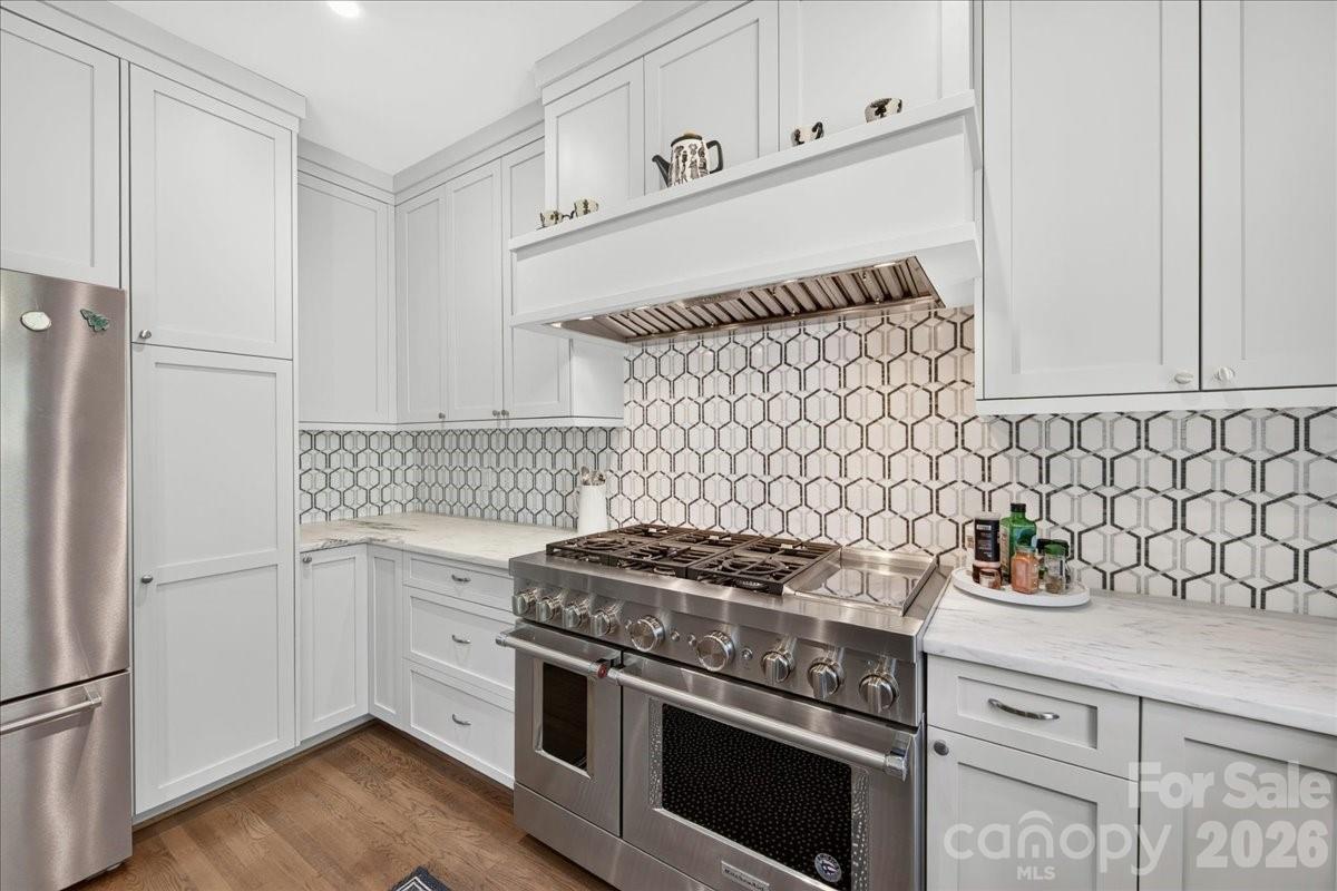 201 Hillside Avenue Property Photo 18