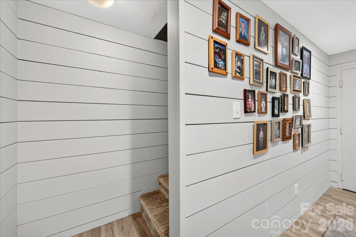 201 Hillside Avenue Property Photo 43