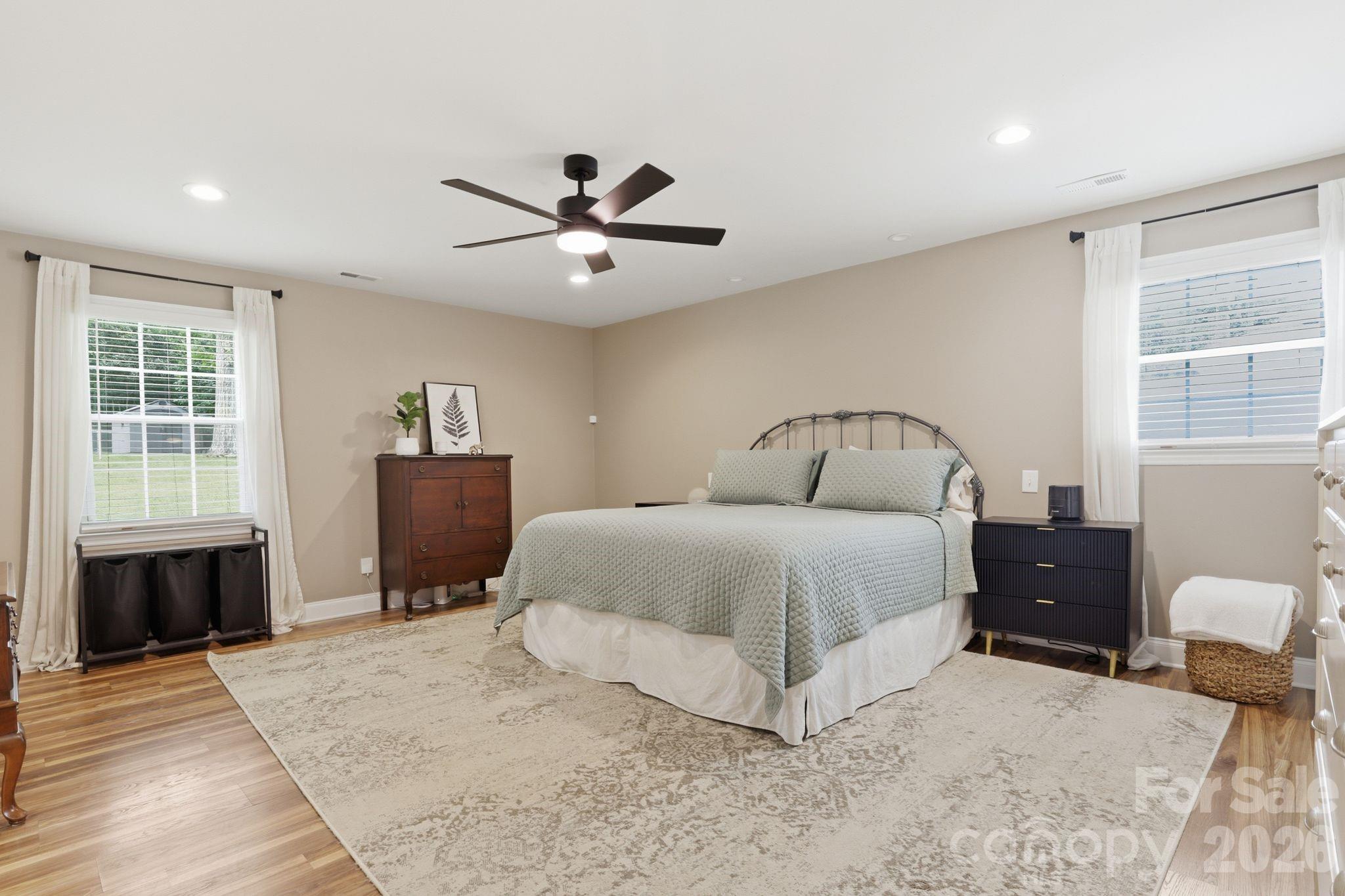 4927 Farm Pond Lane Property Photo 14