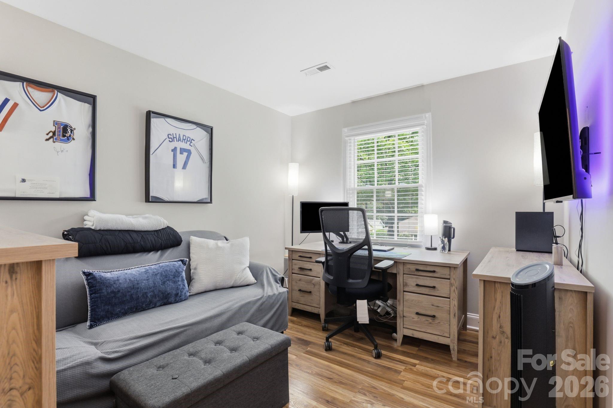 4927 Farm Pond Lane Property Photo 17