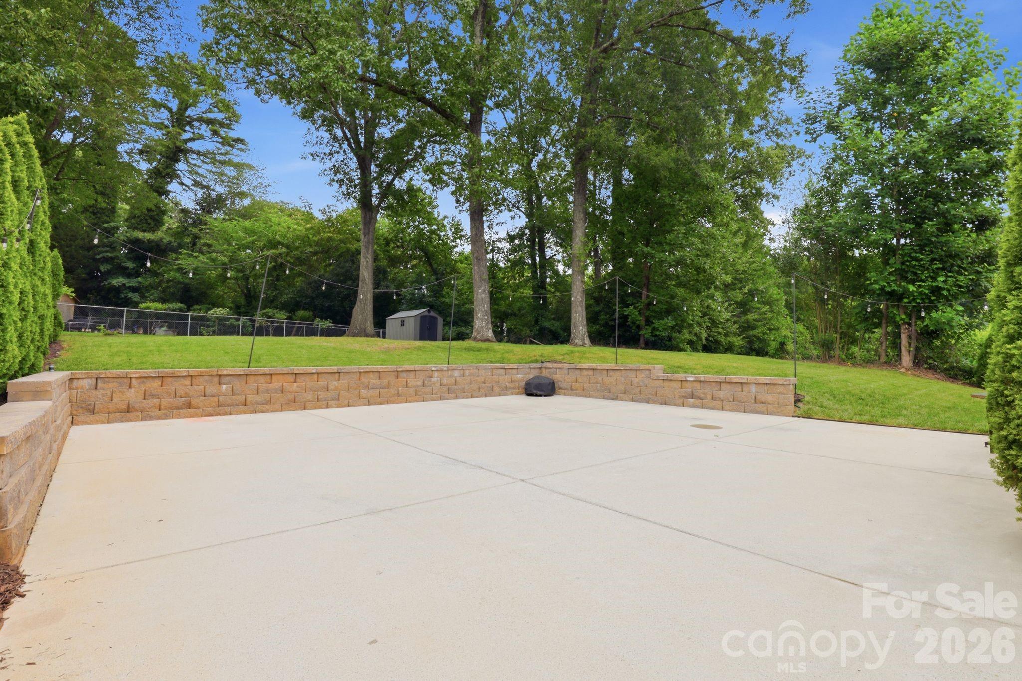 4927 Farm Pond Lane Property Photo 26