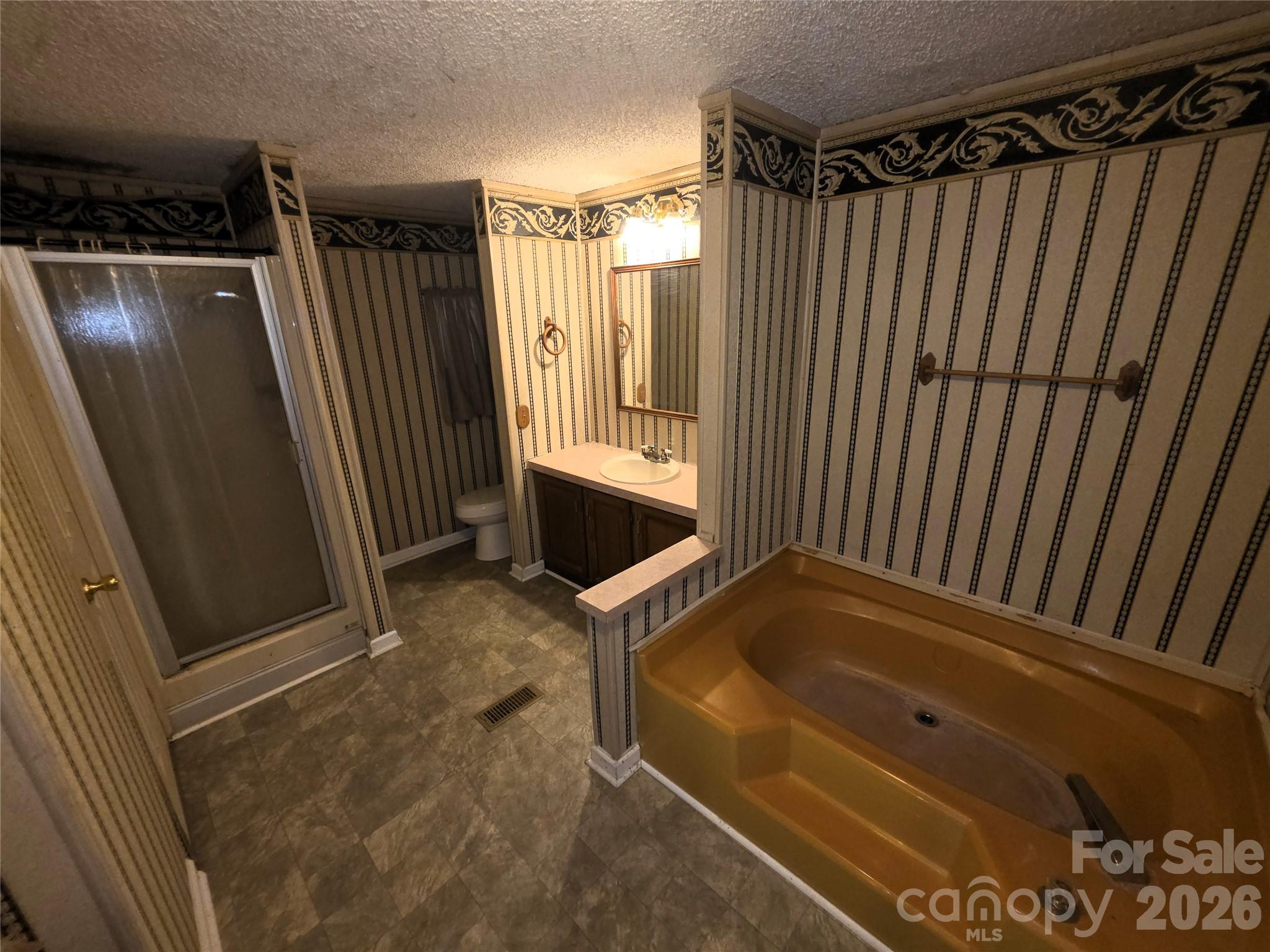 1340 Bowling Green Drive Property Photo 19