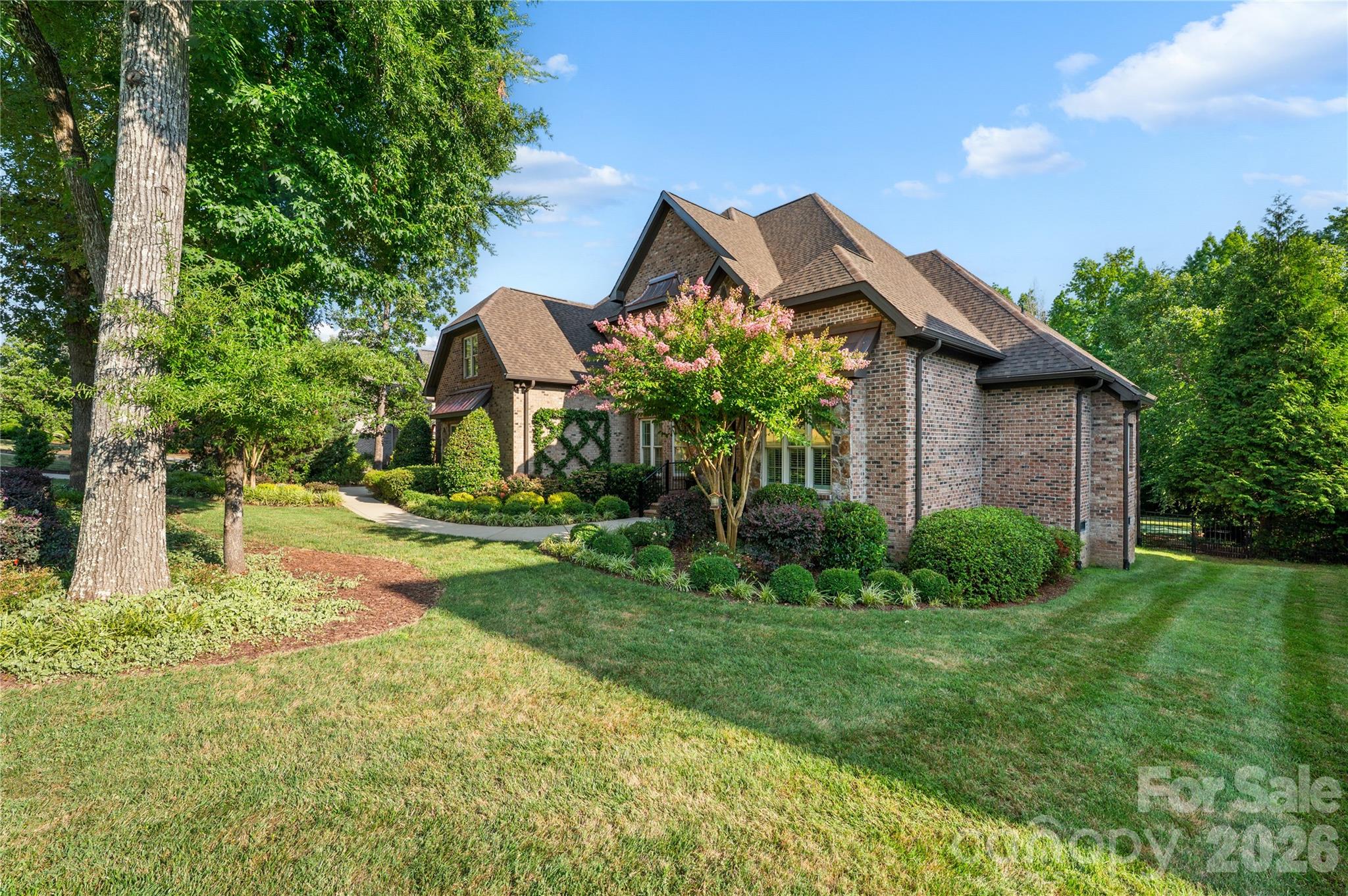 1632 Lookout Circle Property Photo 3