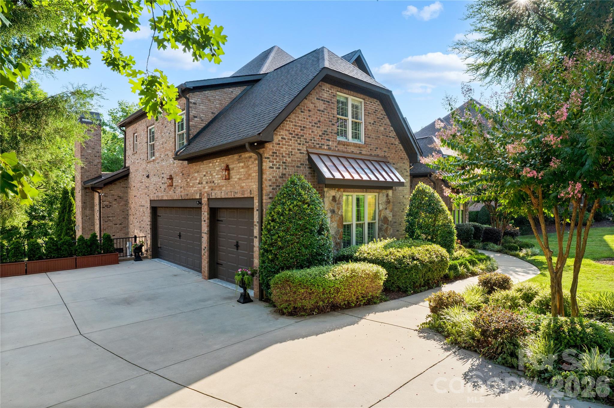1632 Lookout Circle Property Photo 4