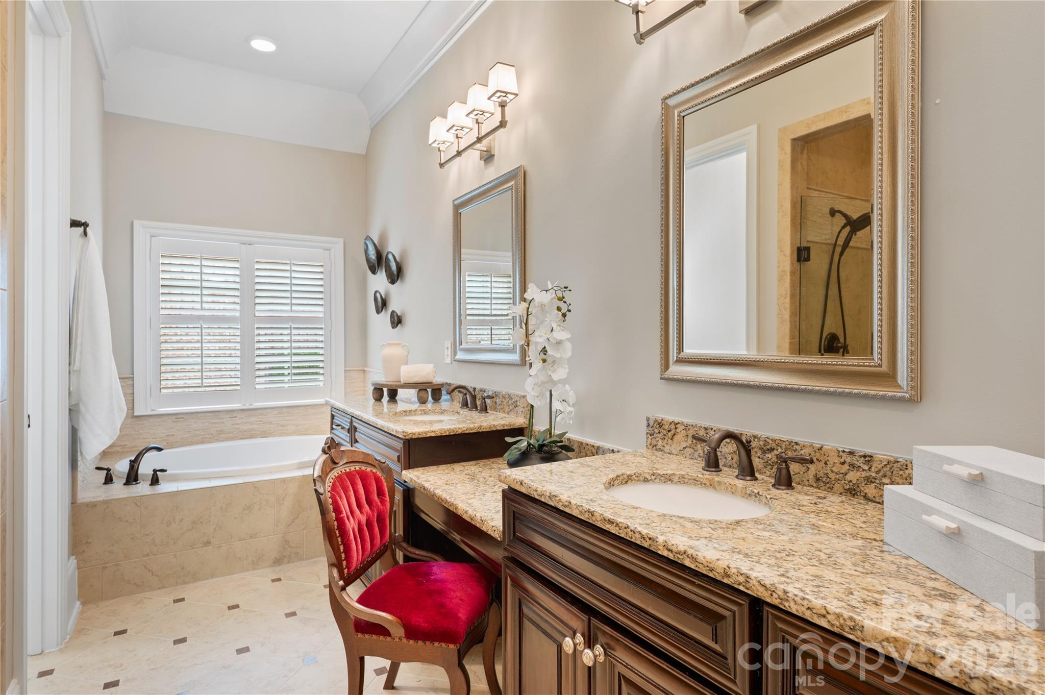 1632 Lookout Circle Property Photo 18
