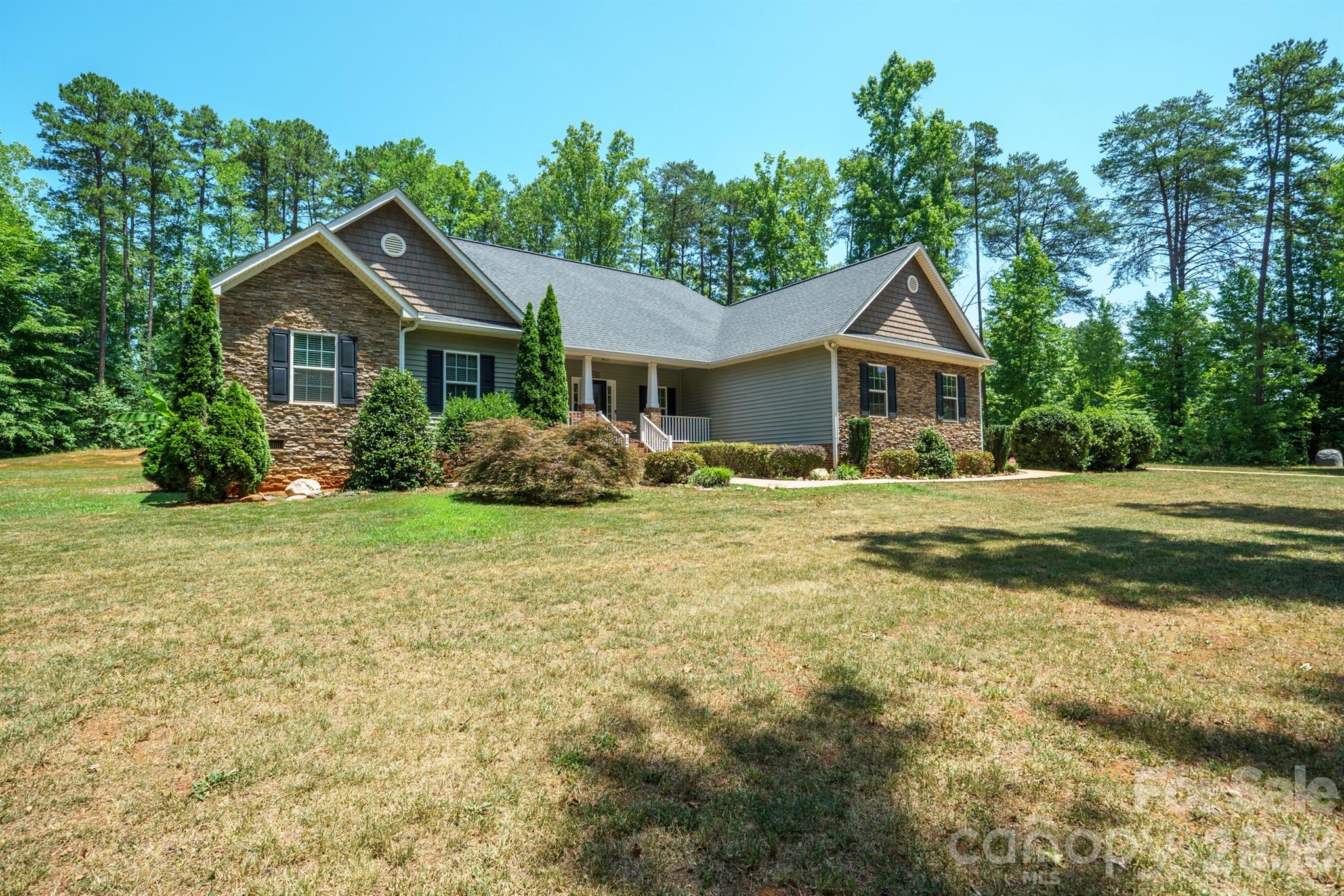4628 Cayton Drive Property Photo 2
